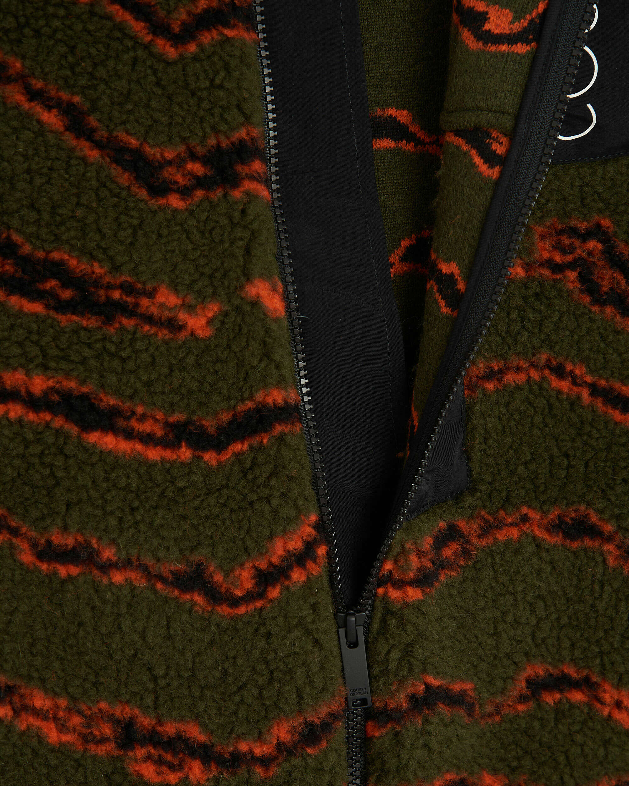 Jackets Coats Marcelo Burlon All Over Camou Pile Zip Men's Vest Men's Vest - CMEA169F21FAB0015620