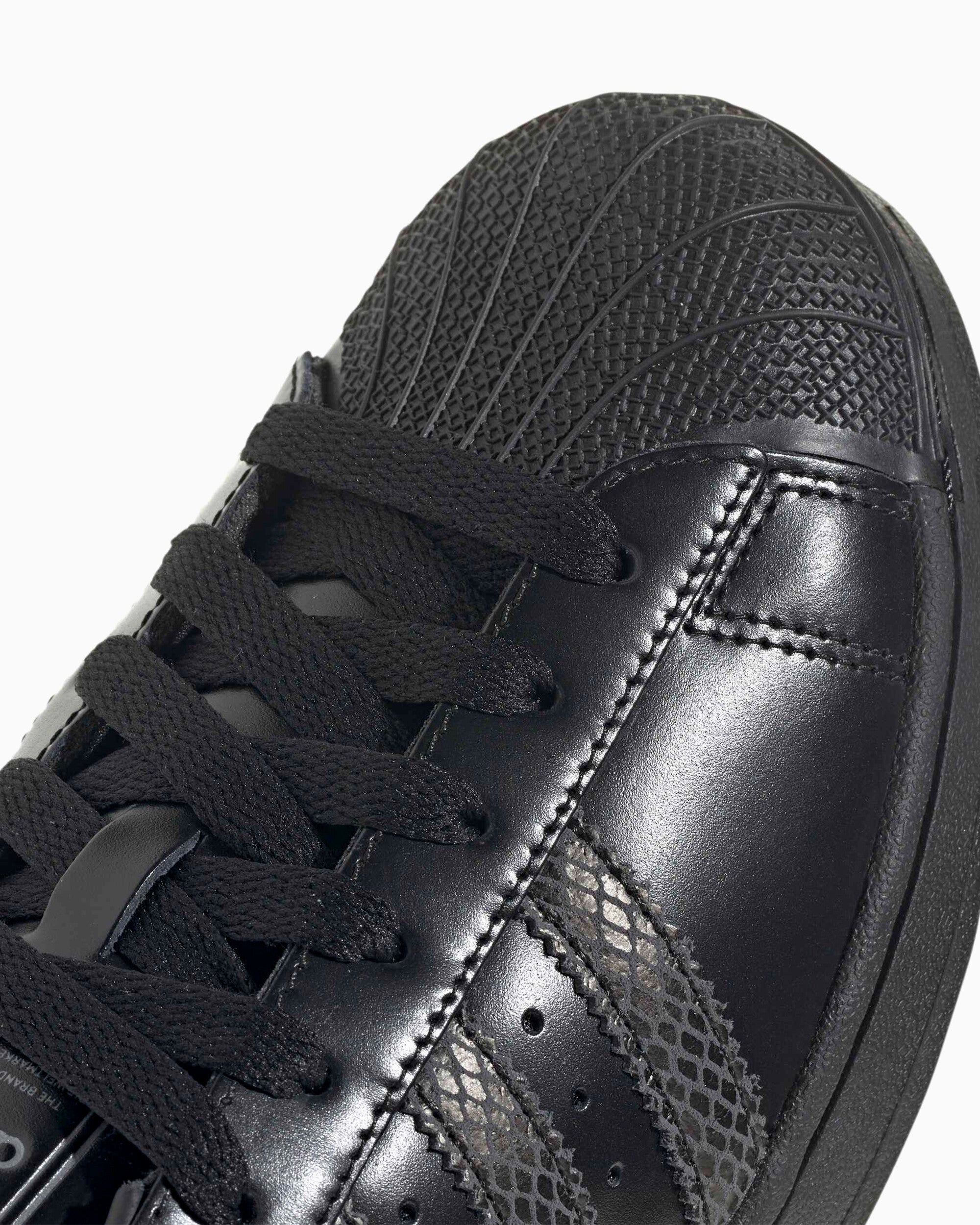 Sneakers adidas Originals Superstar II "Berlin" - LB5476