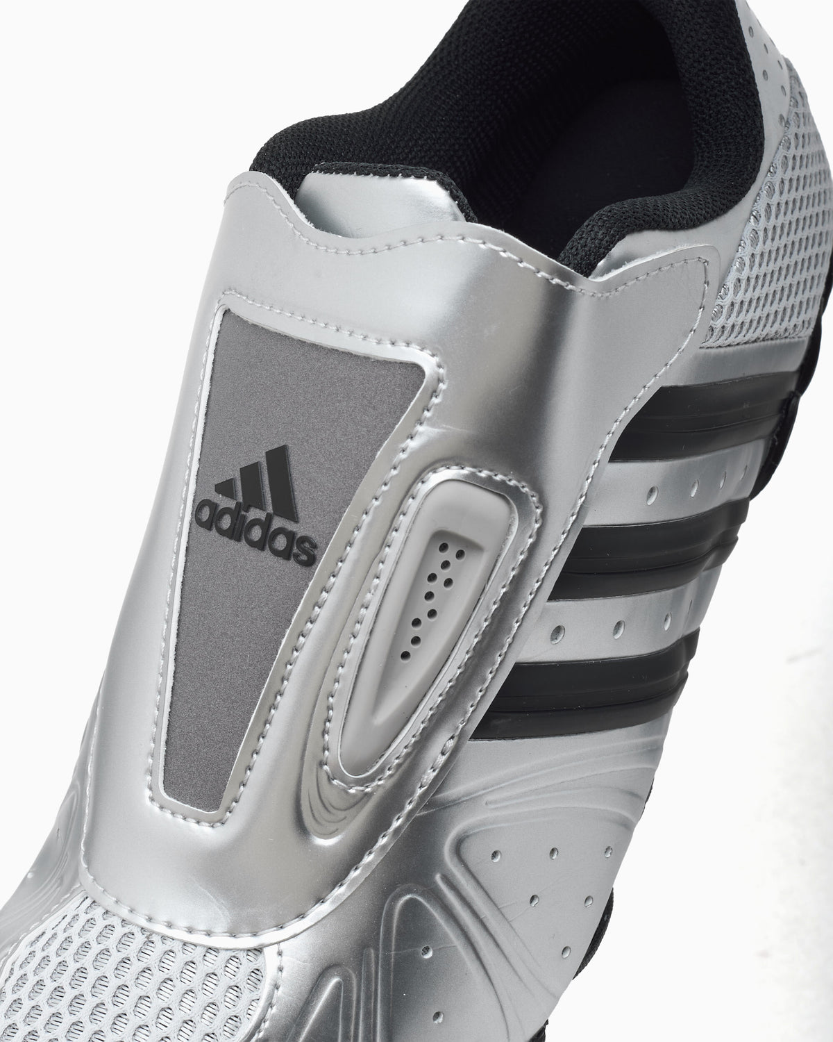 Sneakers adidas Originals Women's Ghost Moto Low "Silver Metallic" - KI4566