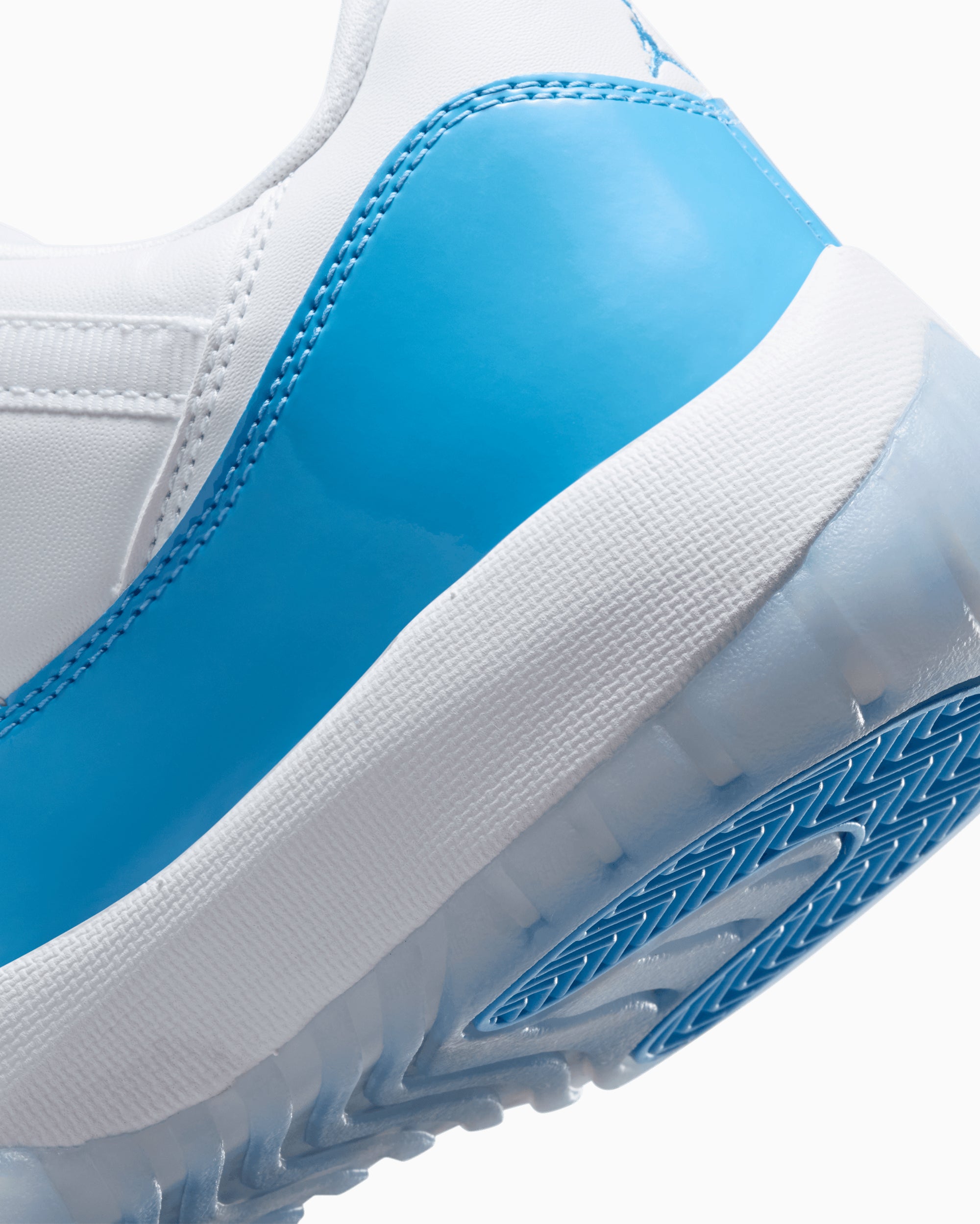 Air Jordan 11 Low Retro Low 