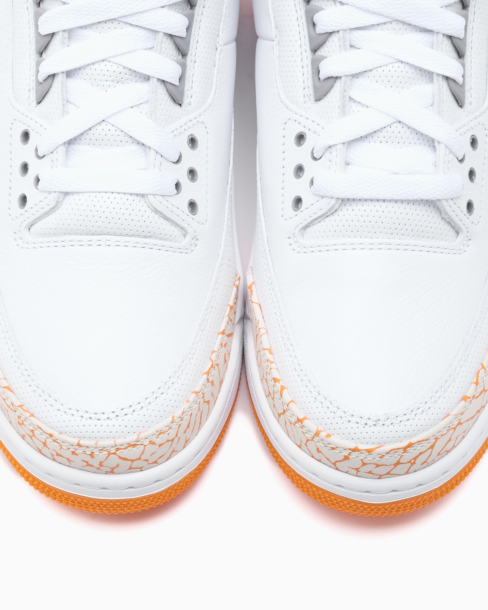 Sneakers Air Jordan Women's 3 Retro "Orange Citrus" - CK9246-101