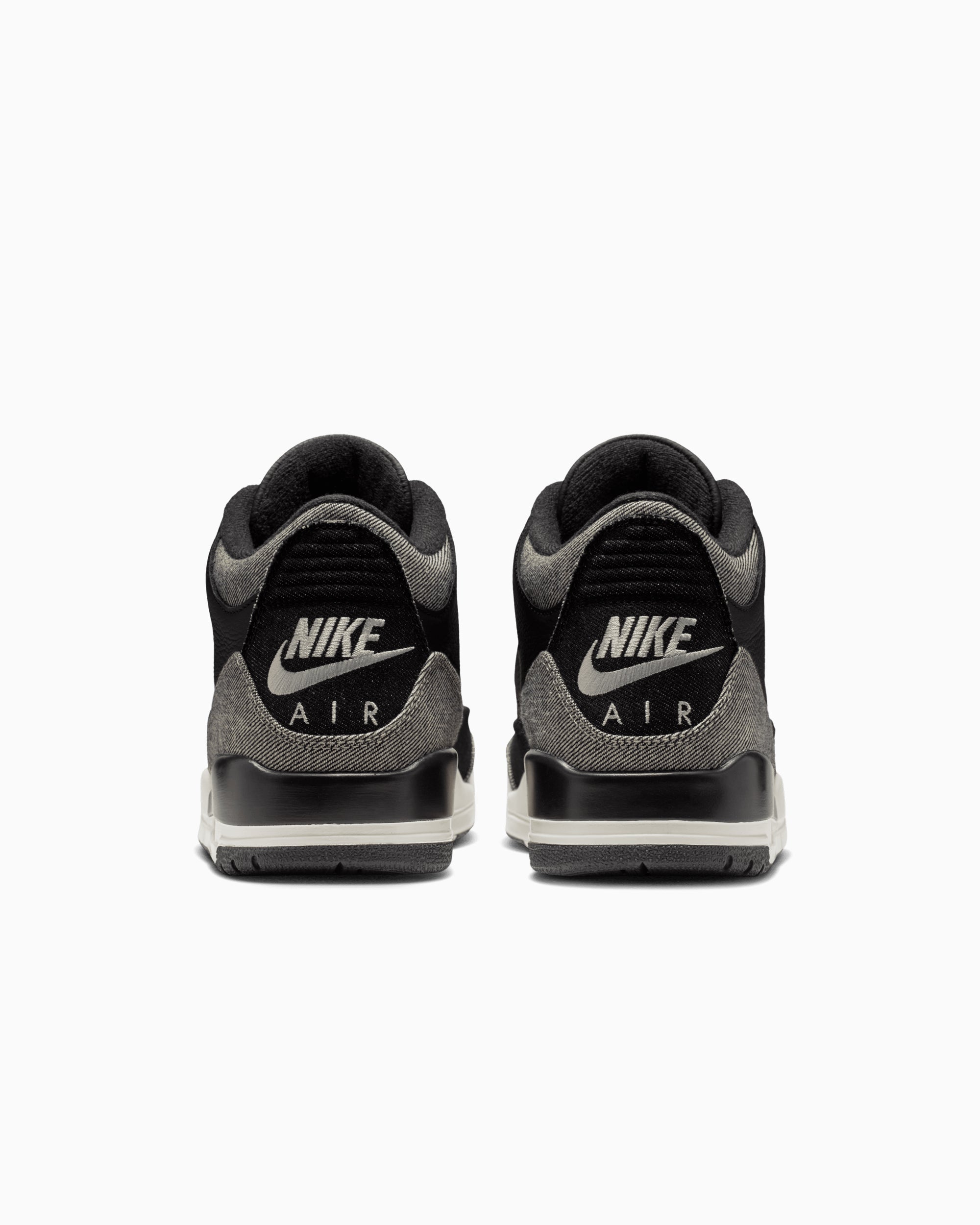 Sneakers Air Jordan x Levi's 3 Retro "Black Denim" - IR0914-400
