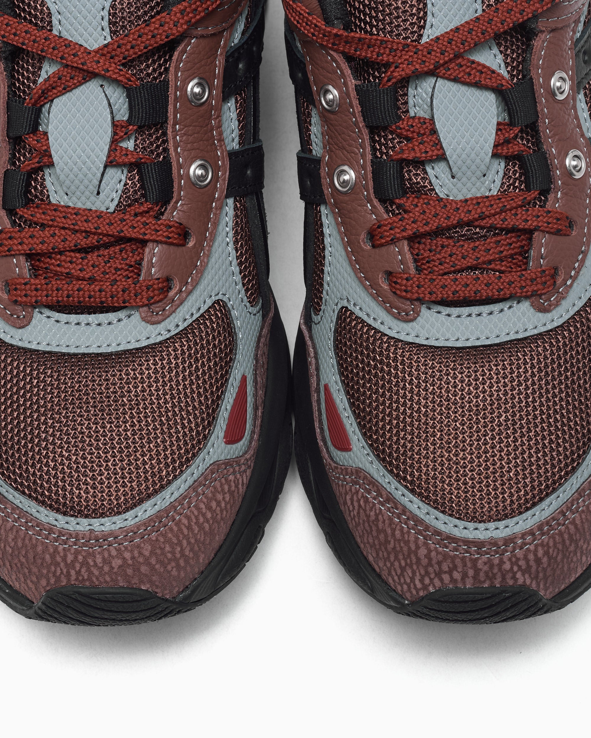 ３１　2 ASICS x HAL Studios GEL-NYC™ 2.0 SSHS