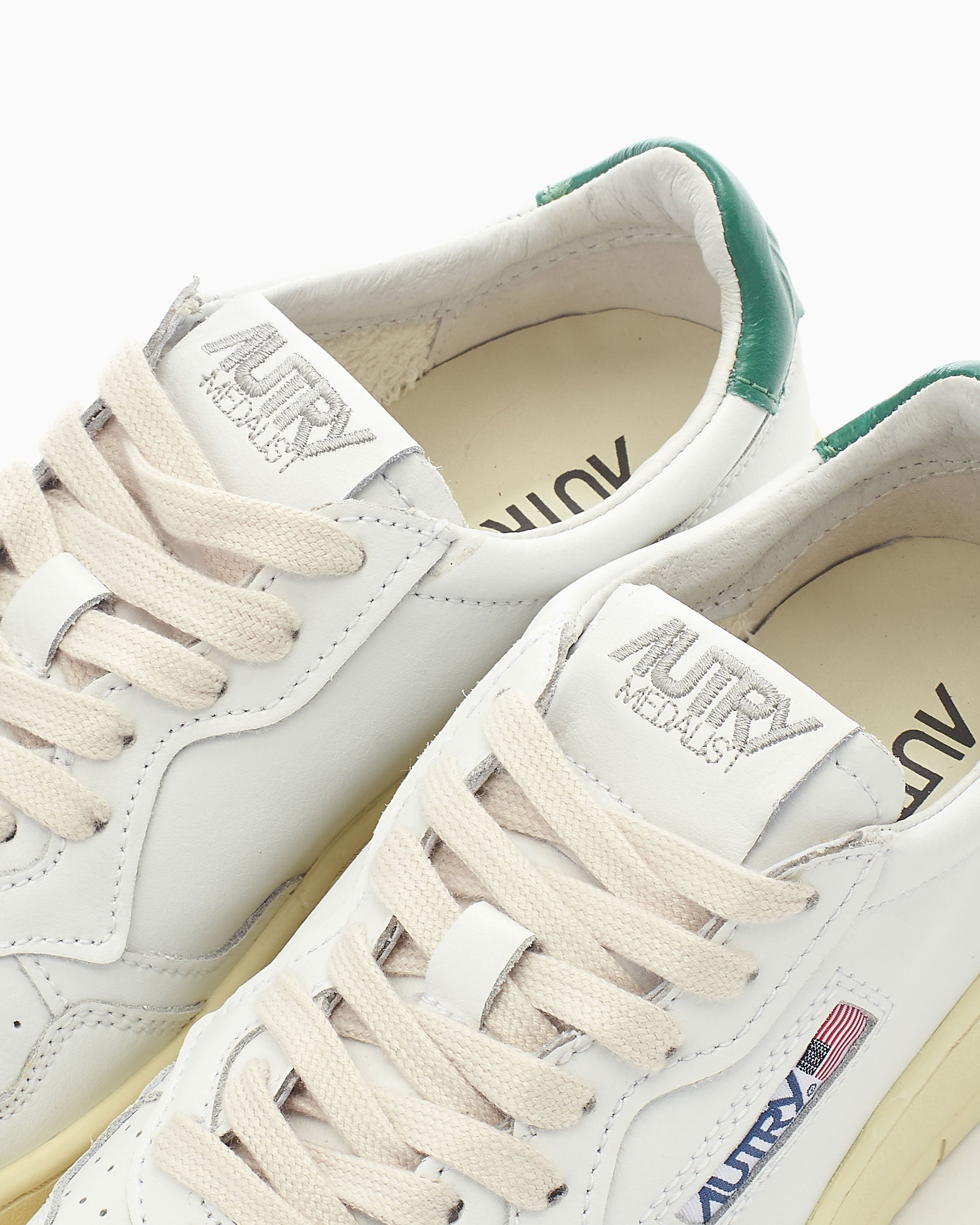 Sneakers Autry Women's Medalist Low Leather - AULWLL20