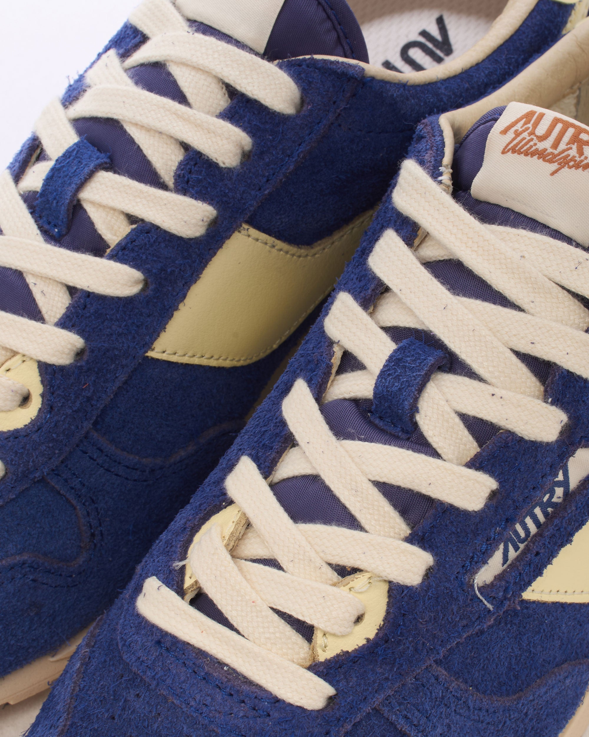 Sneakers Autry Women's Windspin Low - WSLWUB20