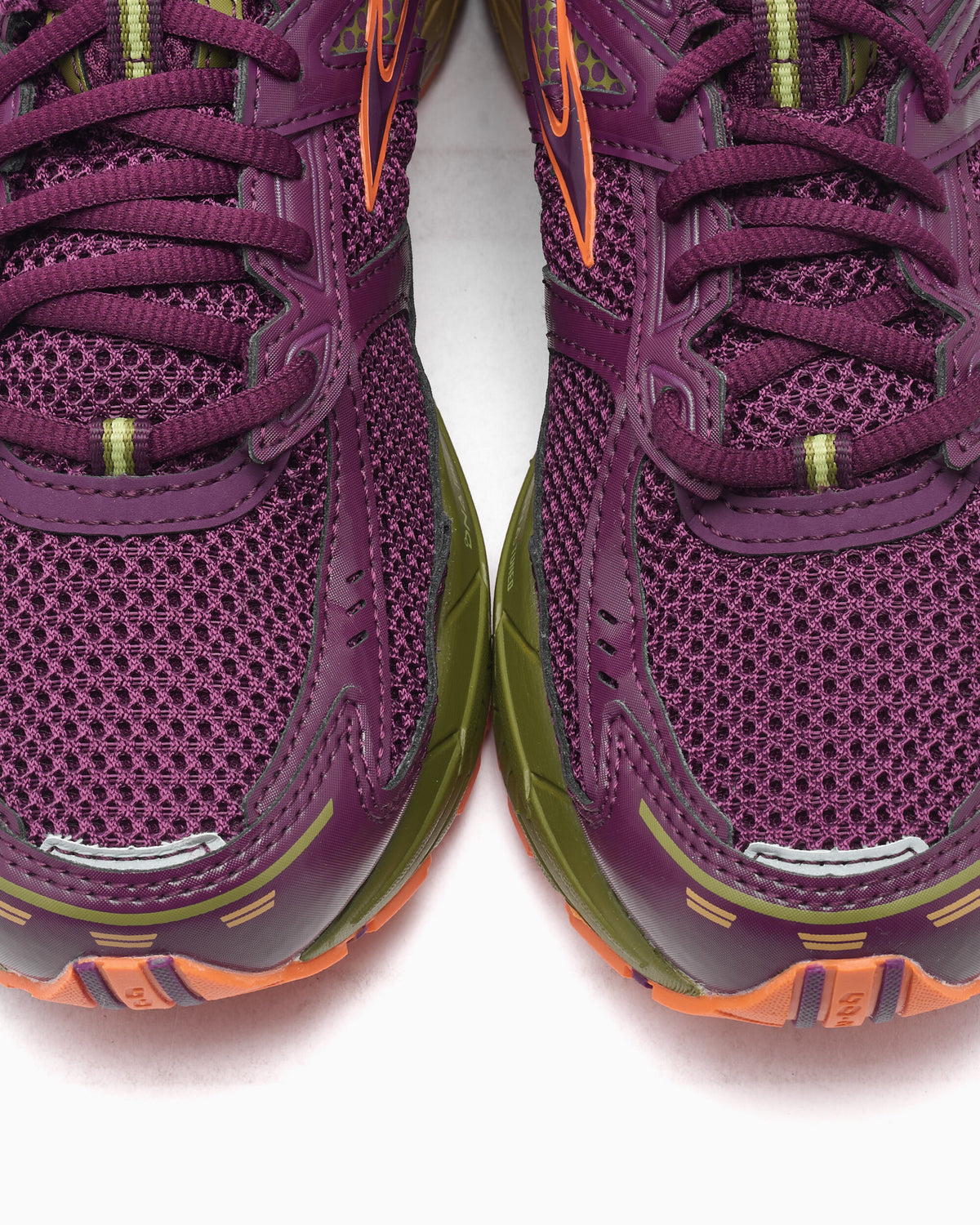 Sneakers Brooks Adrenaline GTS 10 - 1000581D552