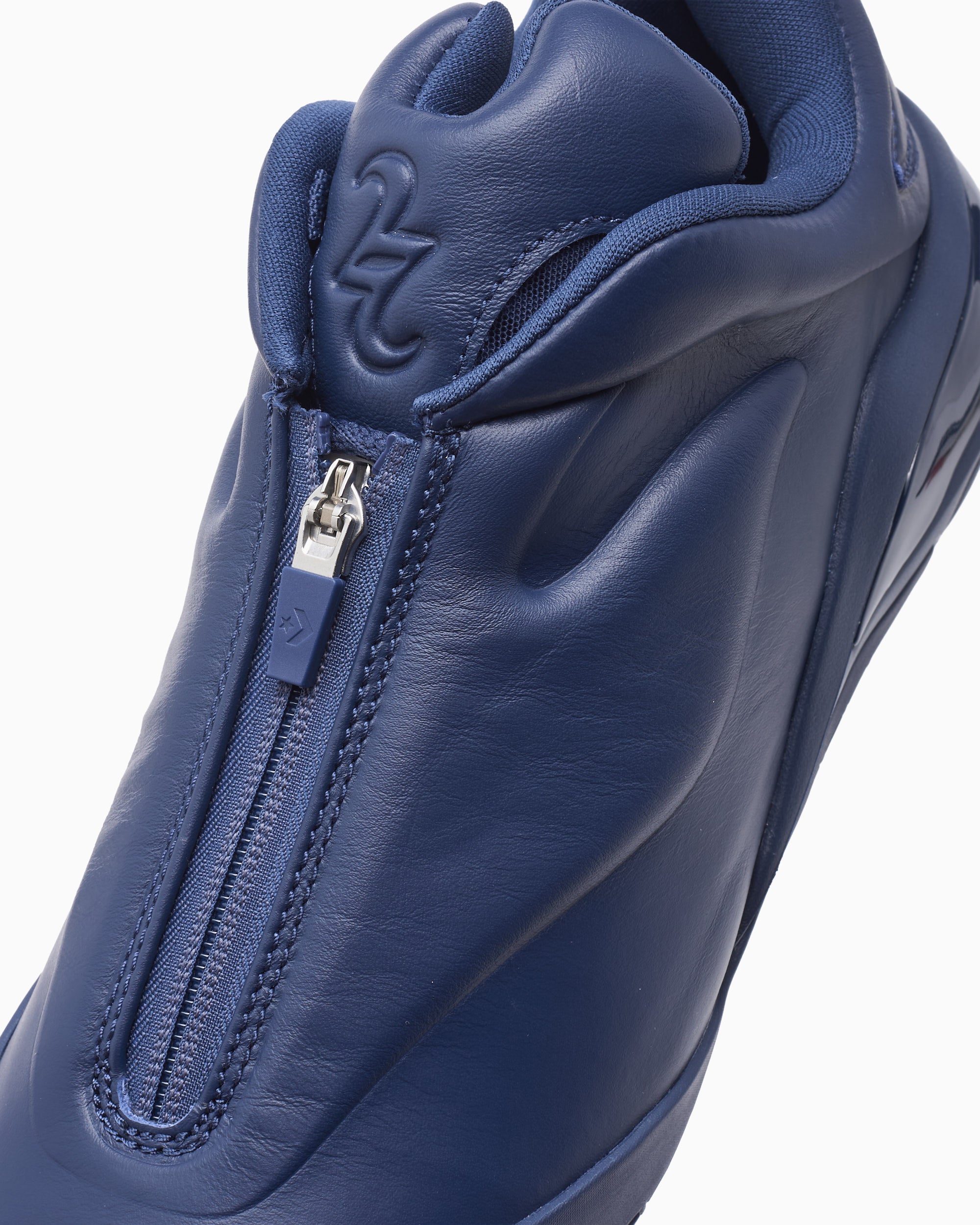 Sneakers Converse Shai 001 "Premium" - A23978C
