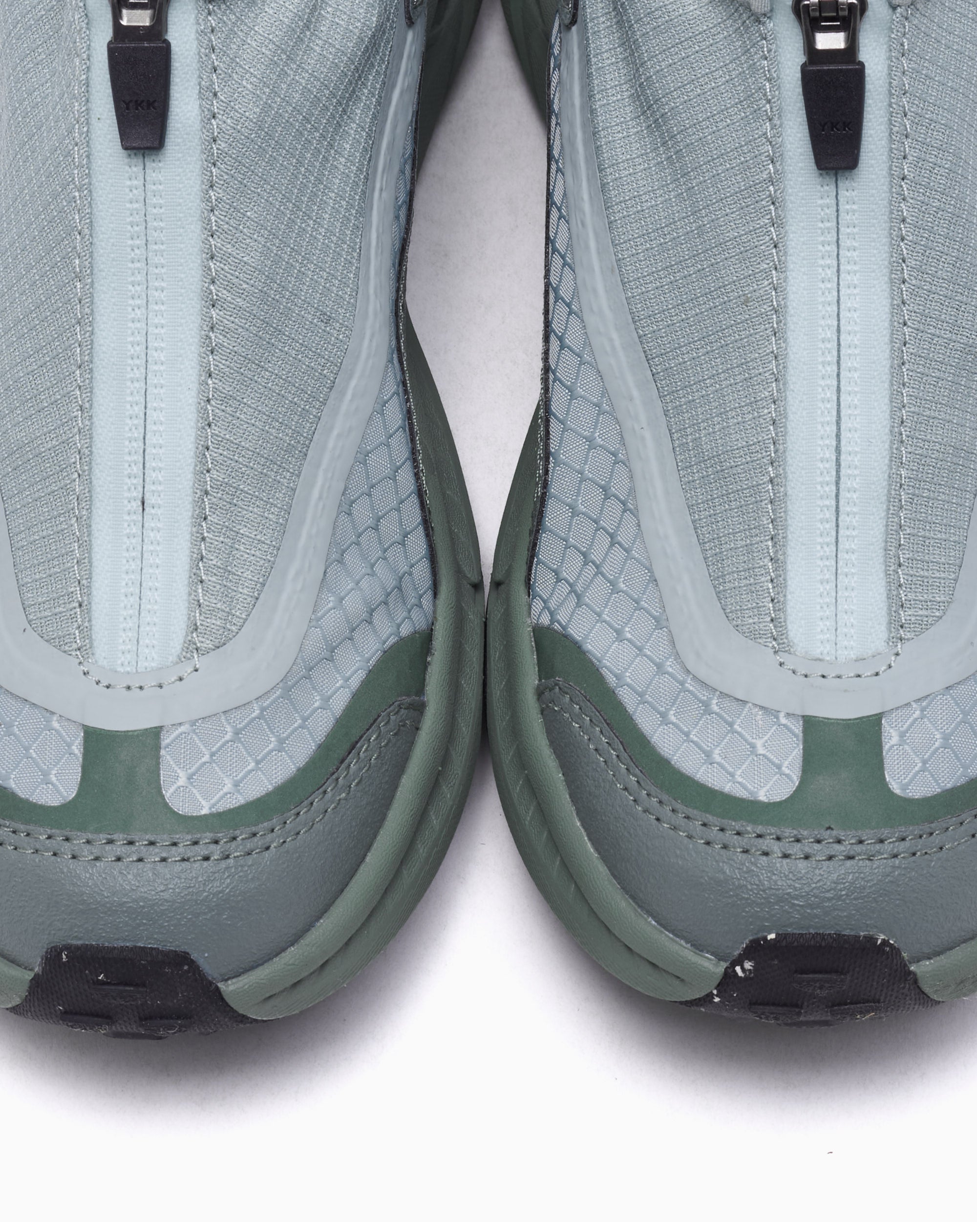 HOKA Project Transport Vibram