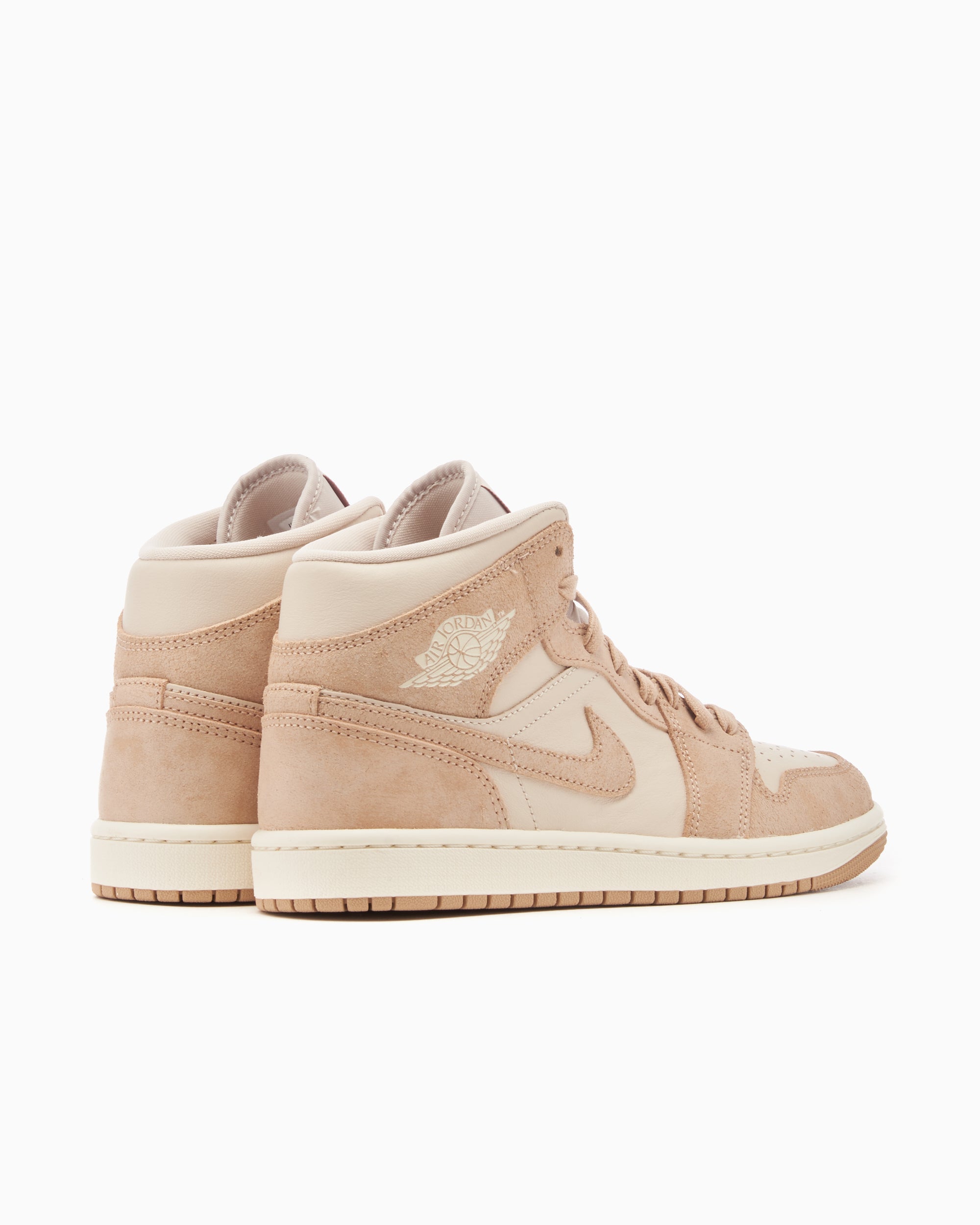 Sneakers Jordan Women's 1 Mid SE "Legend Light Brown" - FJ3448-200