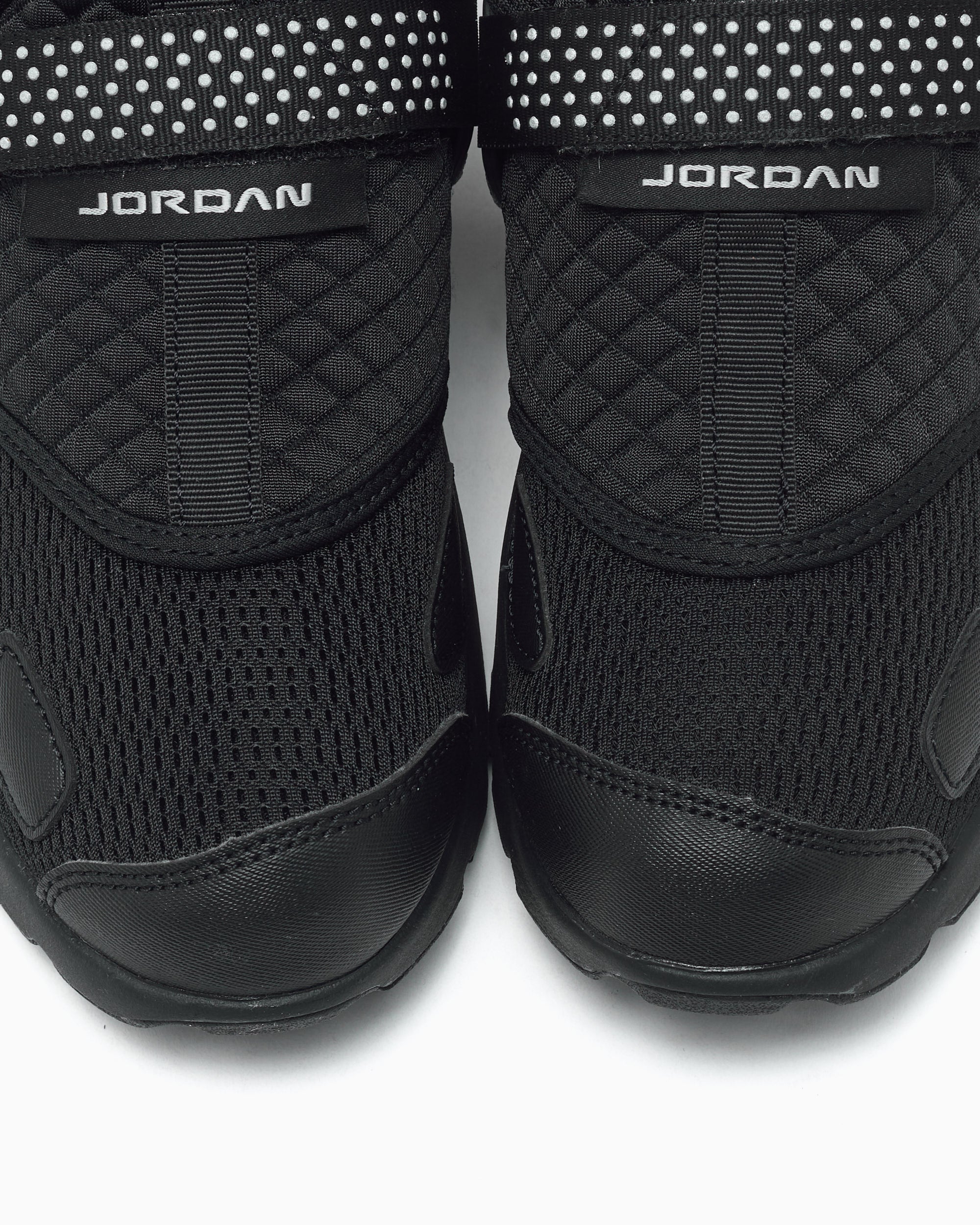 Sneakers Jordan Women's Trunner LX - HQ2164-001