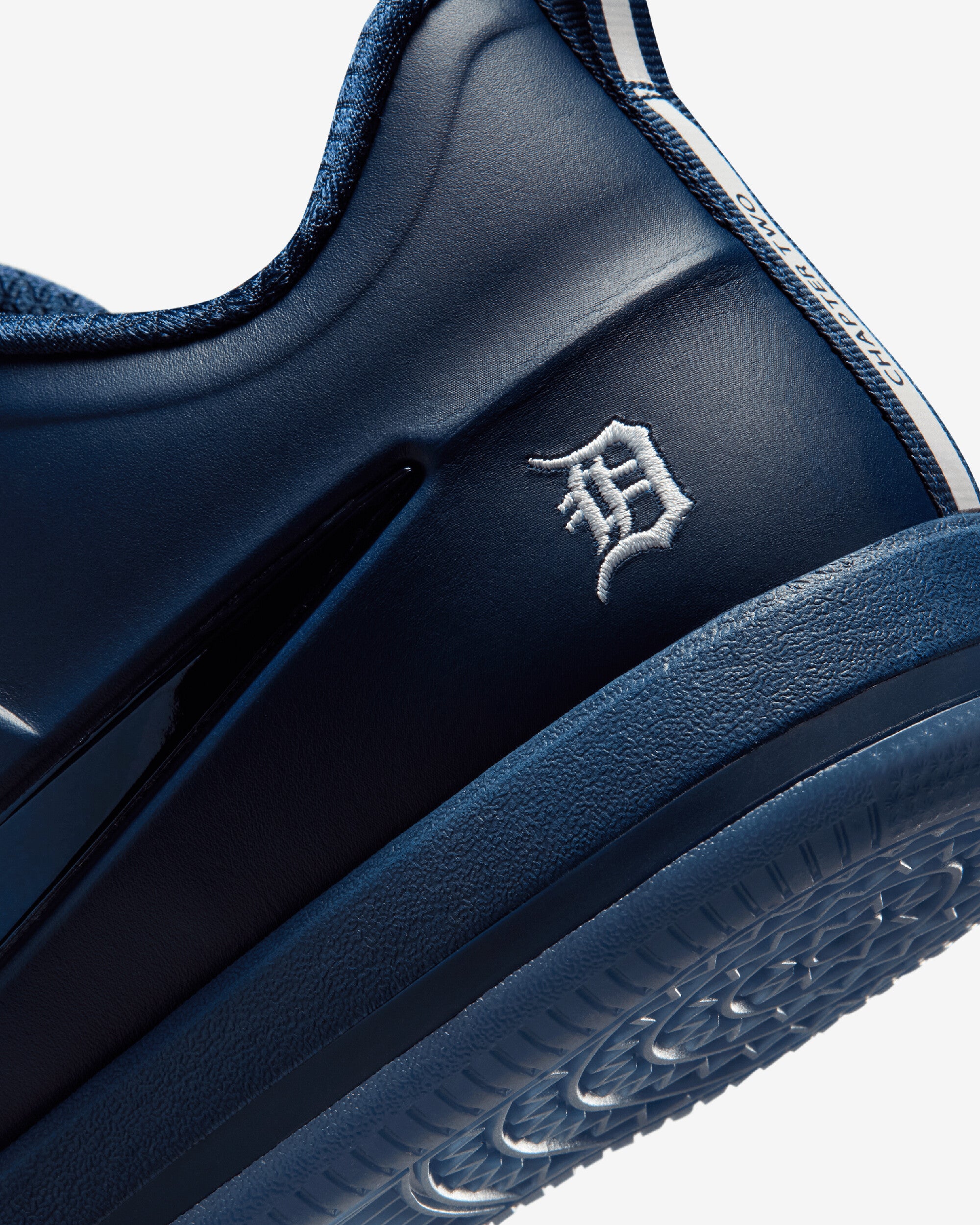 Sneakers Nike Book 2 SE "Detroit Tigers" - IM4667-400