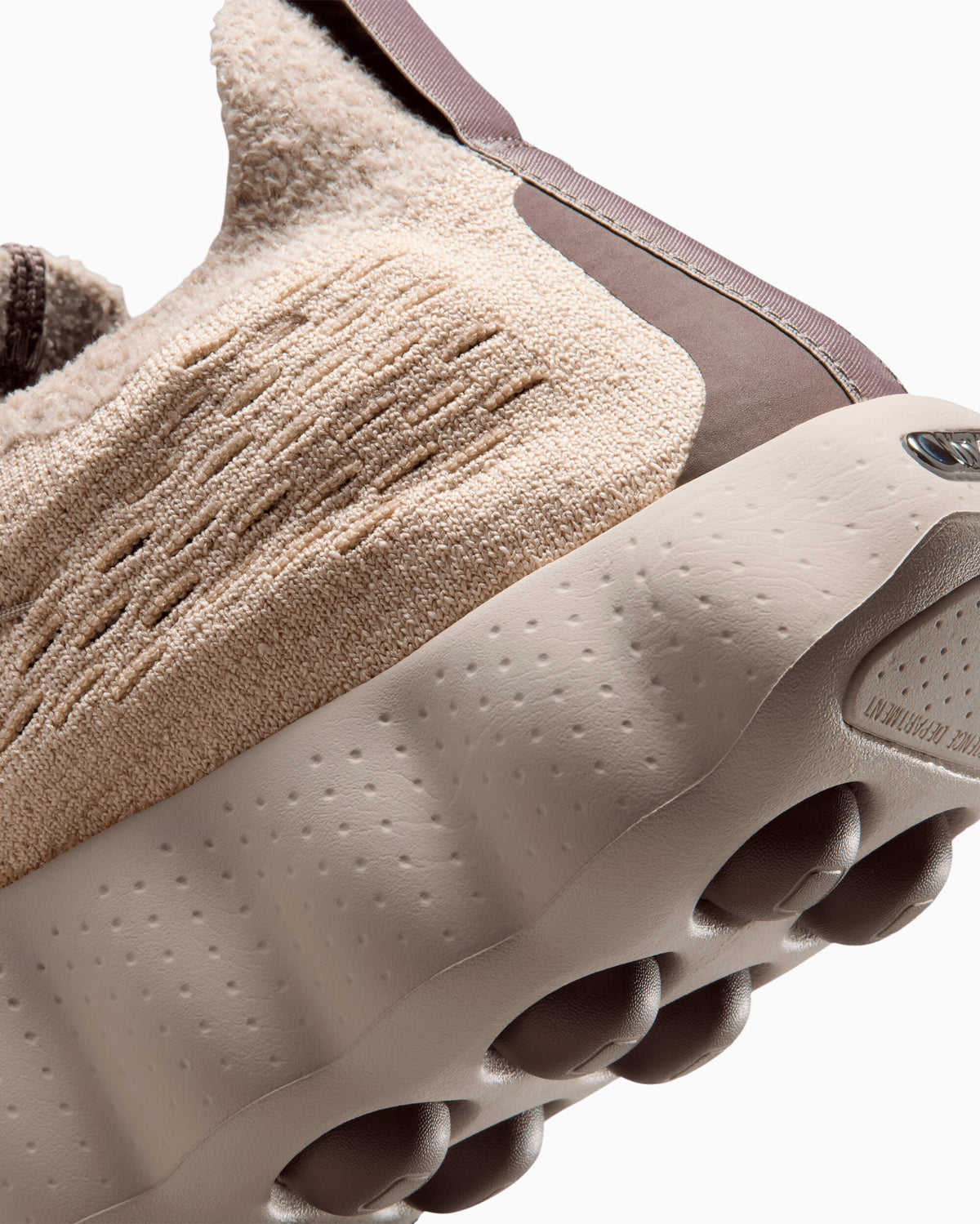 Sneakers Nike Mind 002 "Fossil Stone" - IR2176-101