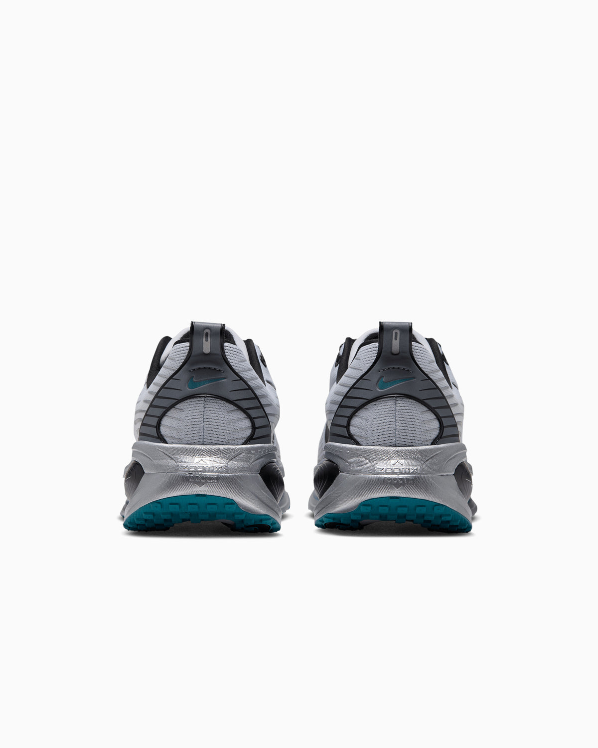 Sneakers Nike Vomero 18 "Football Grey" - IQ0458-001