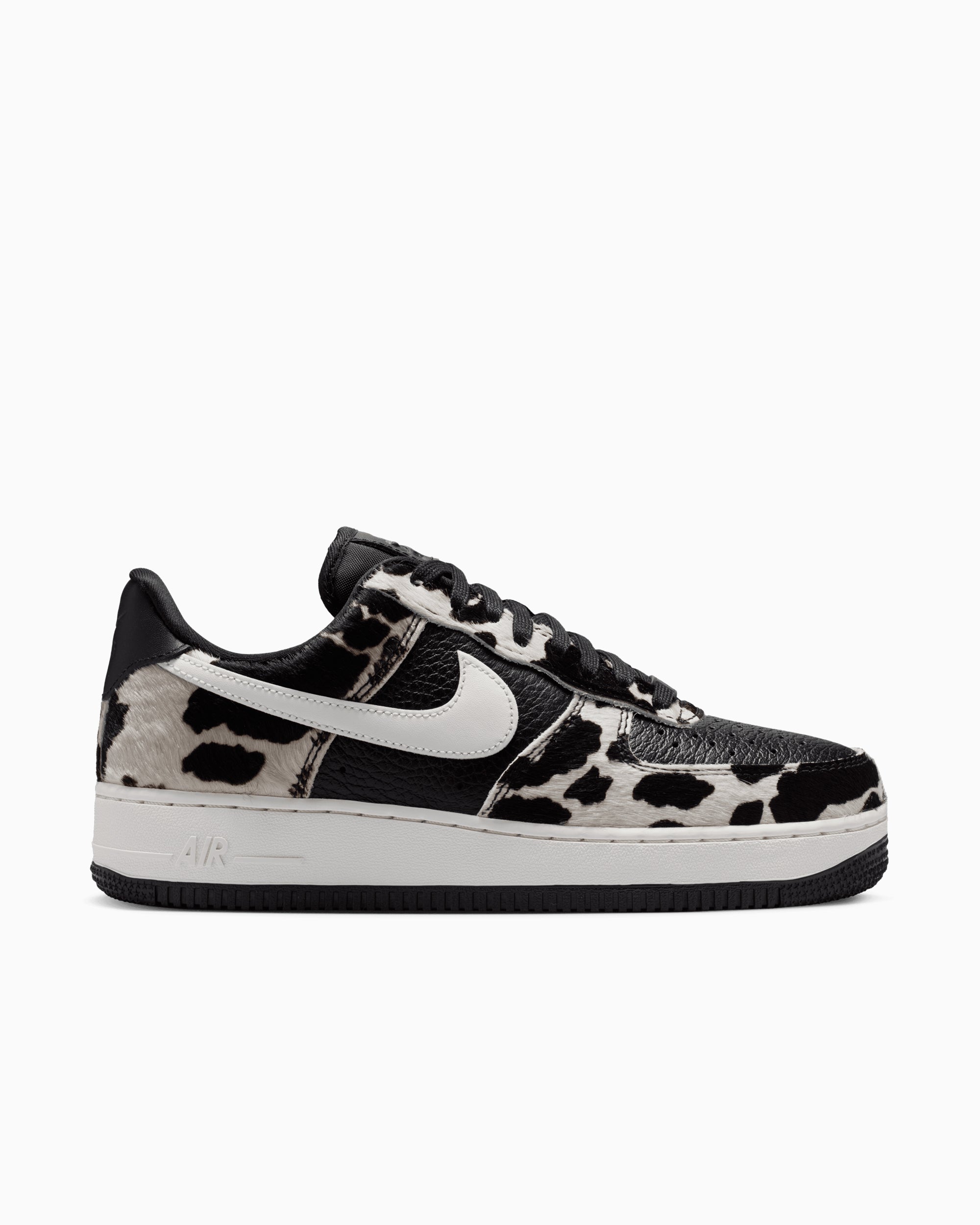 Sneakers Nike Women's Air Force 1 '07 "Cow" - IO0442-001
