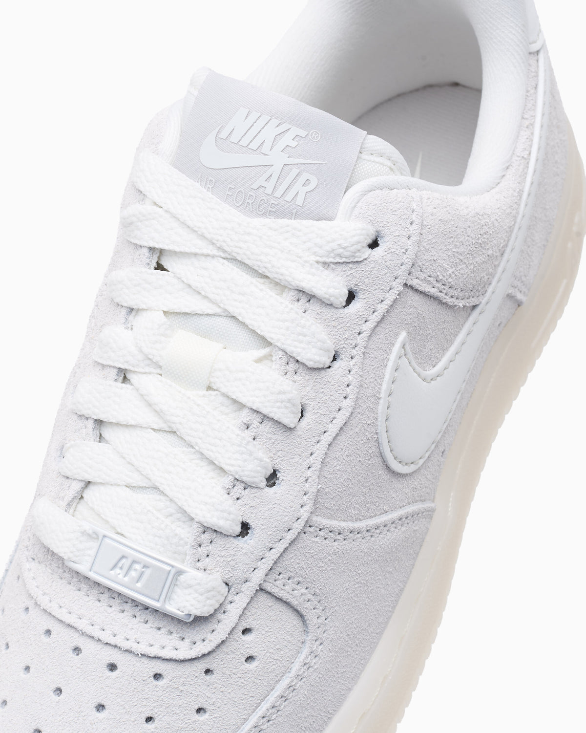 Sneakers Nike Women's Air Force 1 '07 SE "Suede" - IQ0136-100