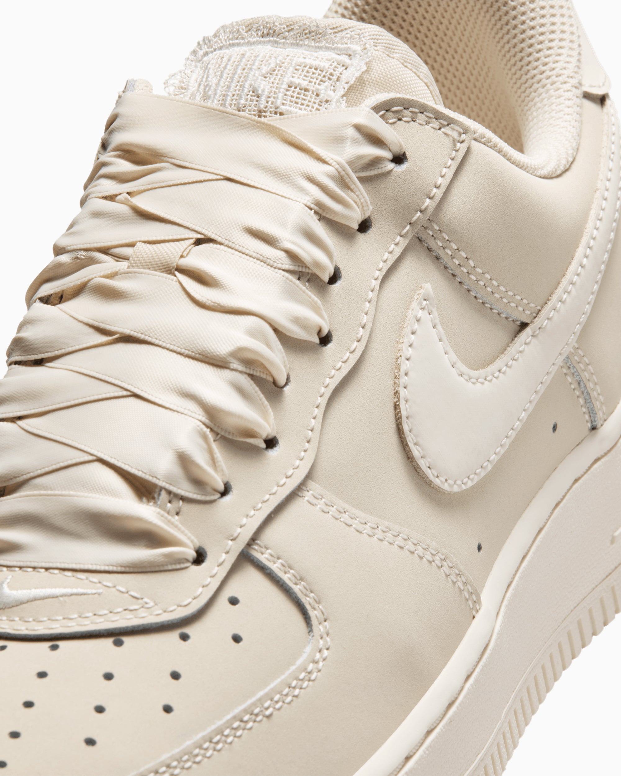 Sneakers Nike Women's Air Force 1 Retro Premium "Ribbon Lace" - IR0871-100