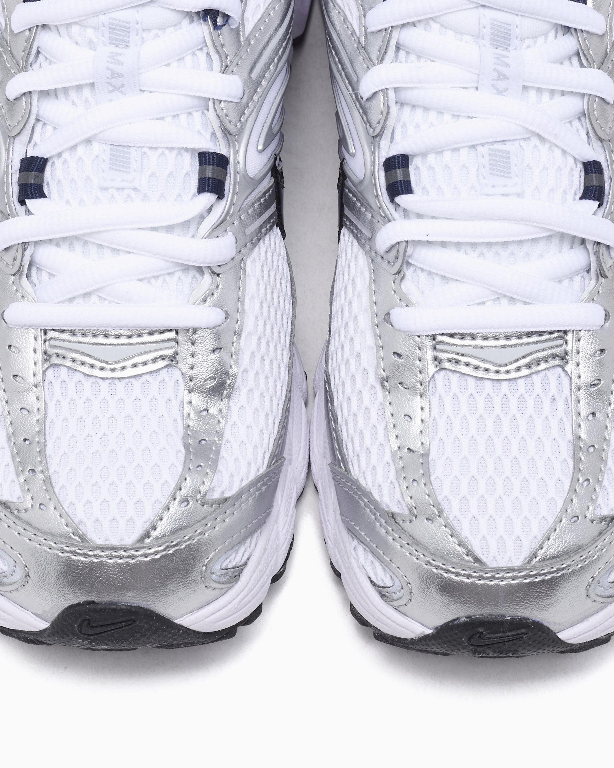 Sneakers Nike Women's Air Max Moto 2K - HQ2056-104