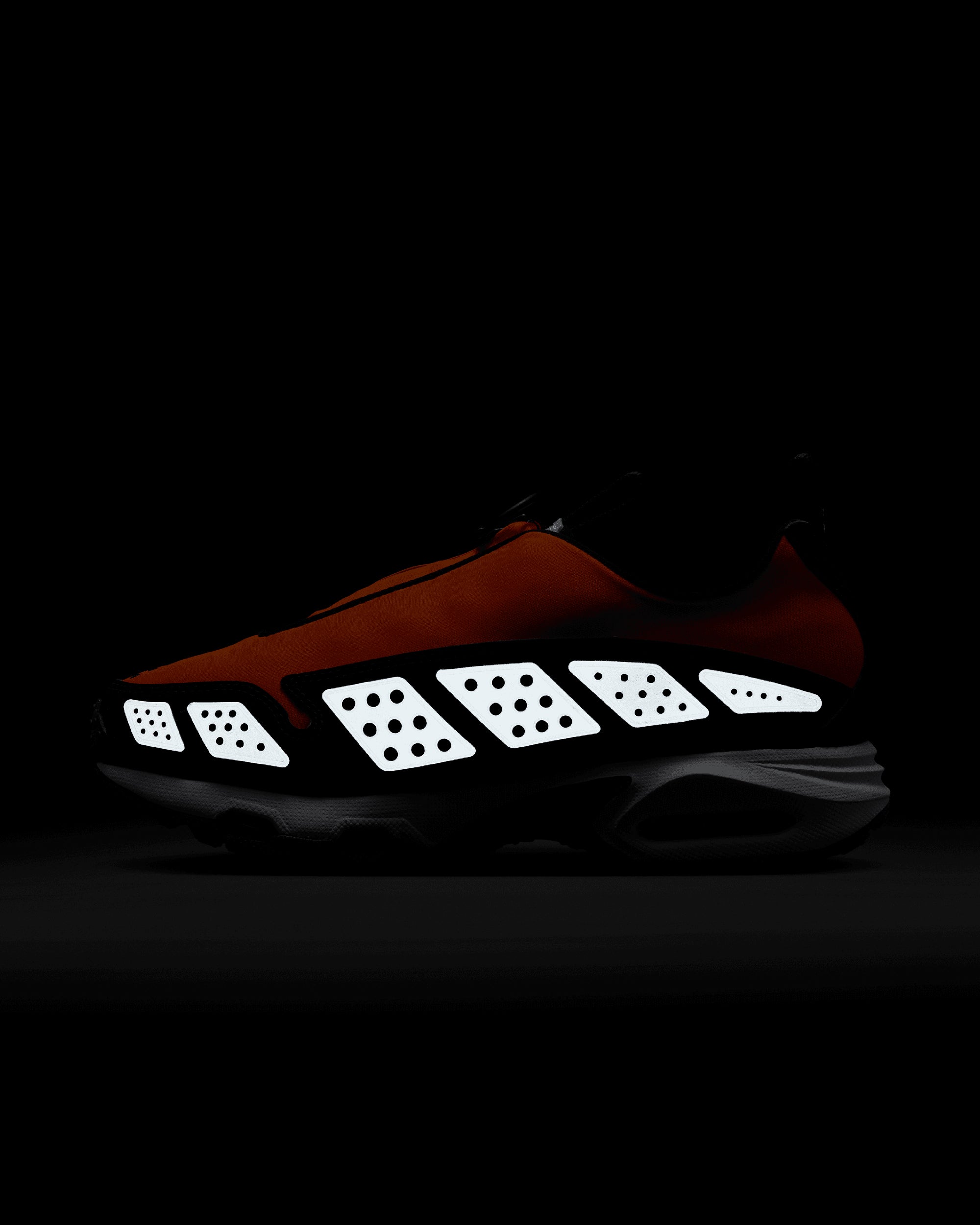 Sneakers Nike Women's Air Max SNDR "Safety Orange" - FZ2068-800