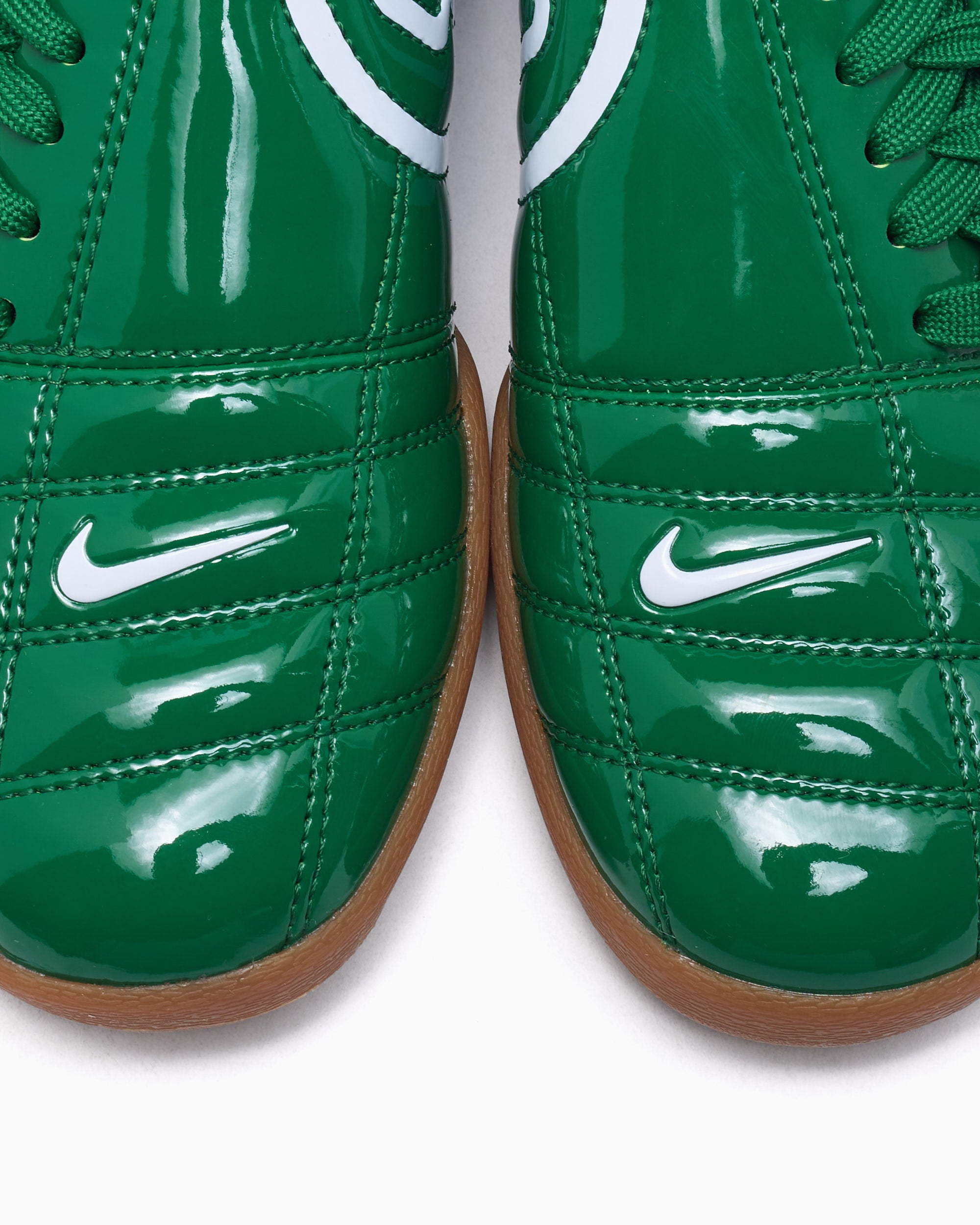 Sneakers Nike Women's Total 90 - IB5666-300