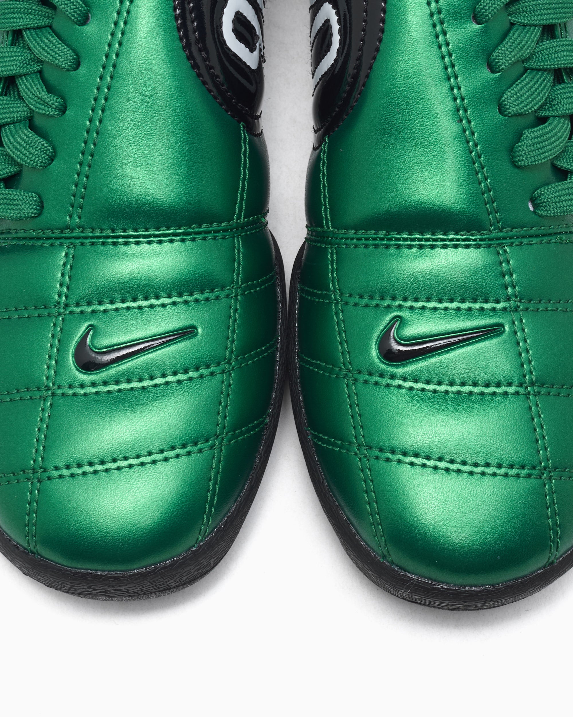 Sneakers Nike Women's Total 90 - IM7595-300