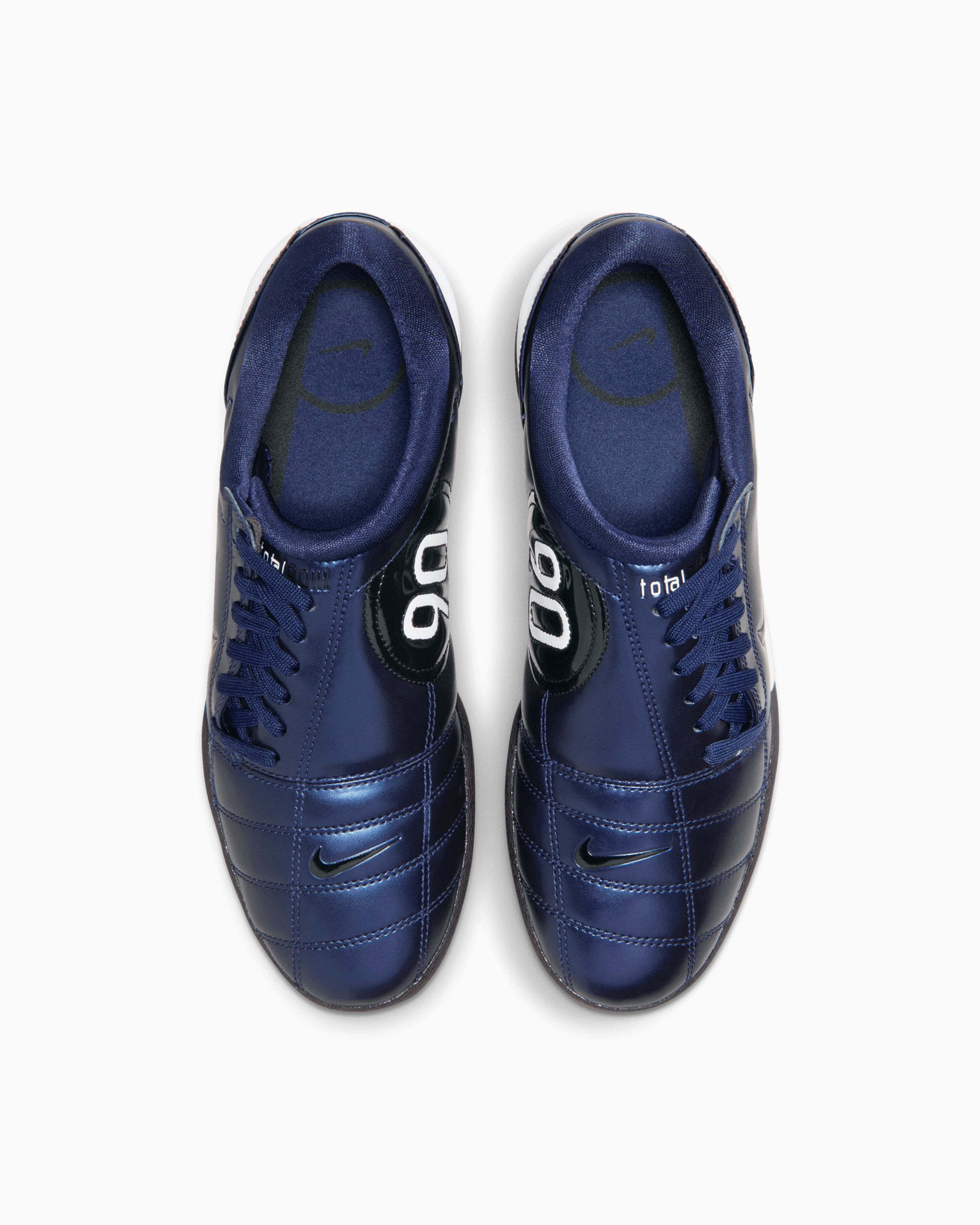 Sneakers Nike Women's Total 90 - IM7595-400