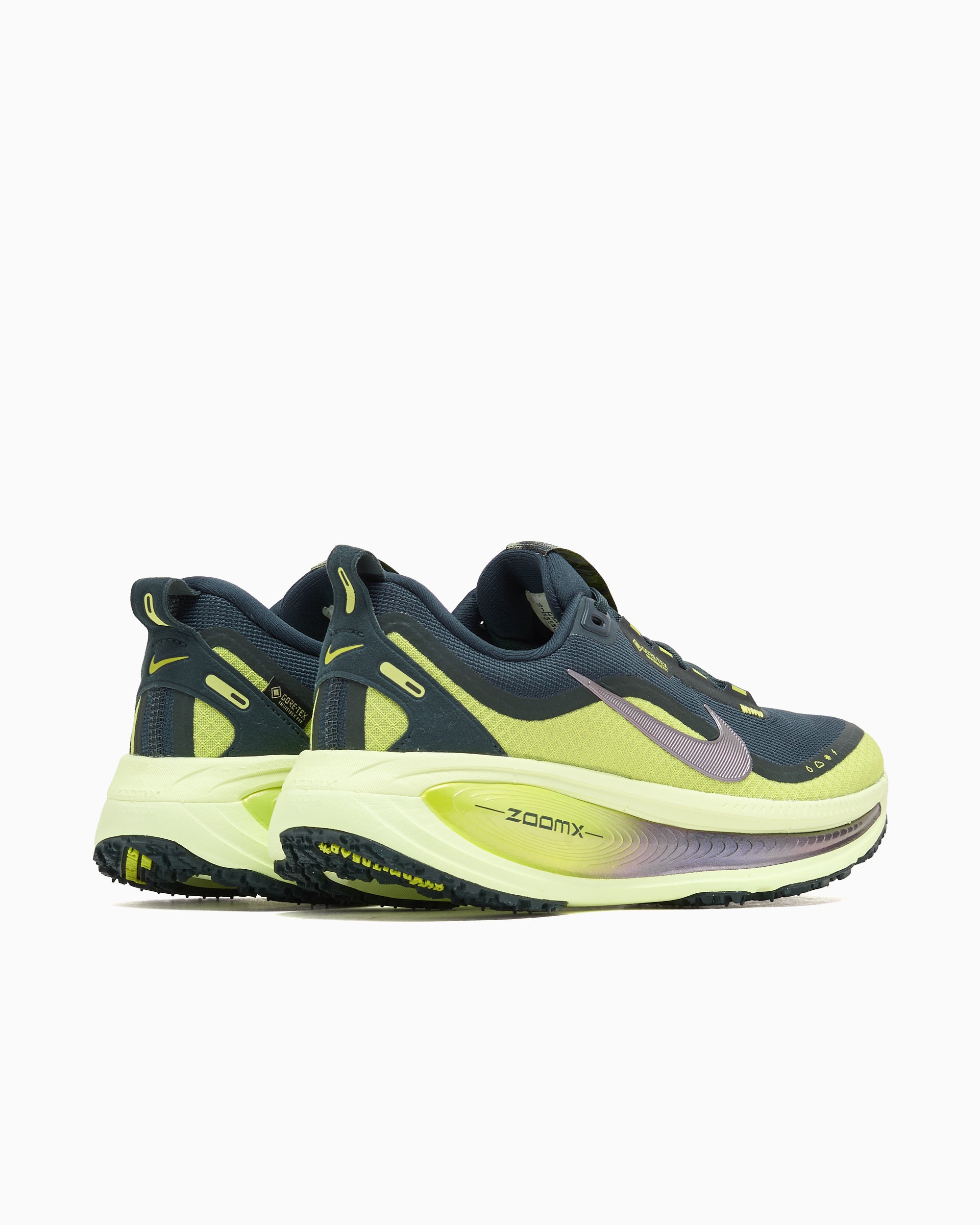 Sneakers Nike Women's Vomero 18 Gore-Tex® - HQ7002-300