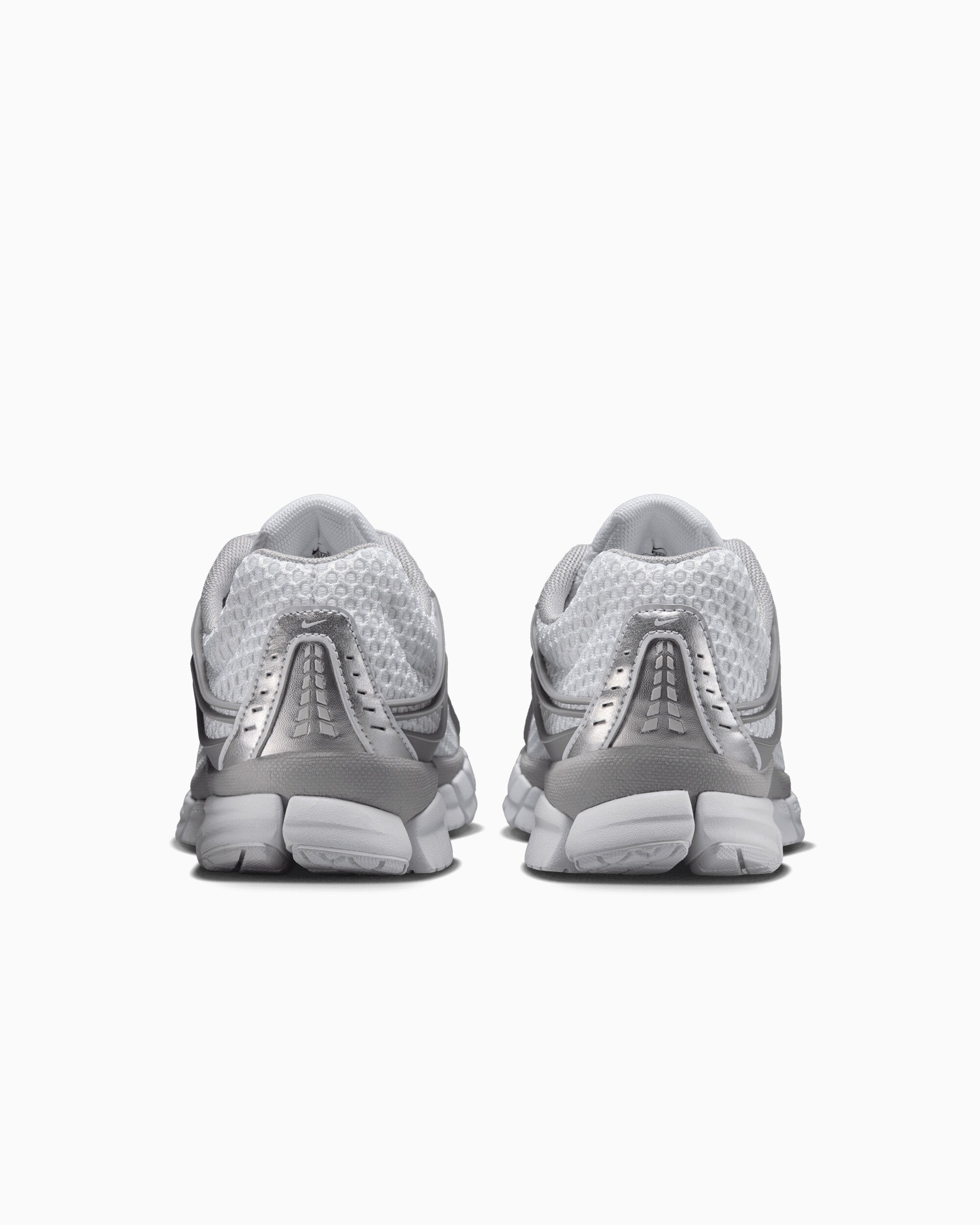 Sneakers Nike Women's Zoom Skylon 11 - IU7360-103