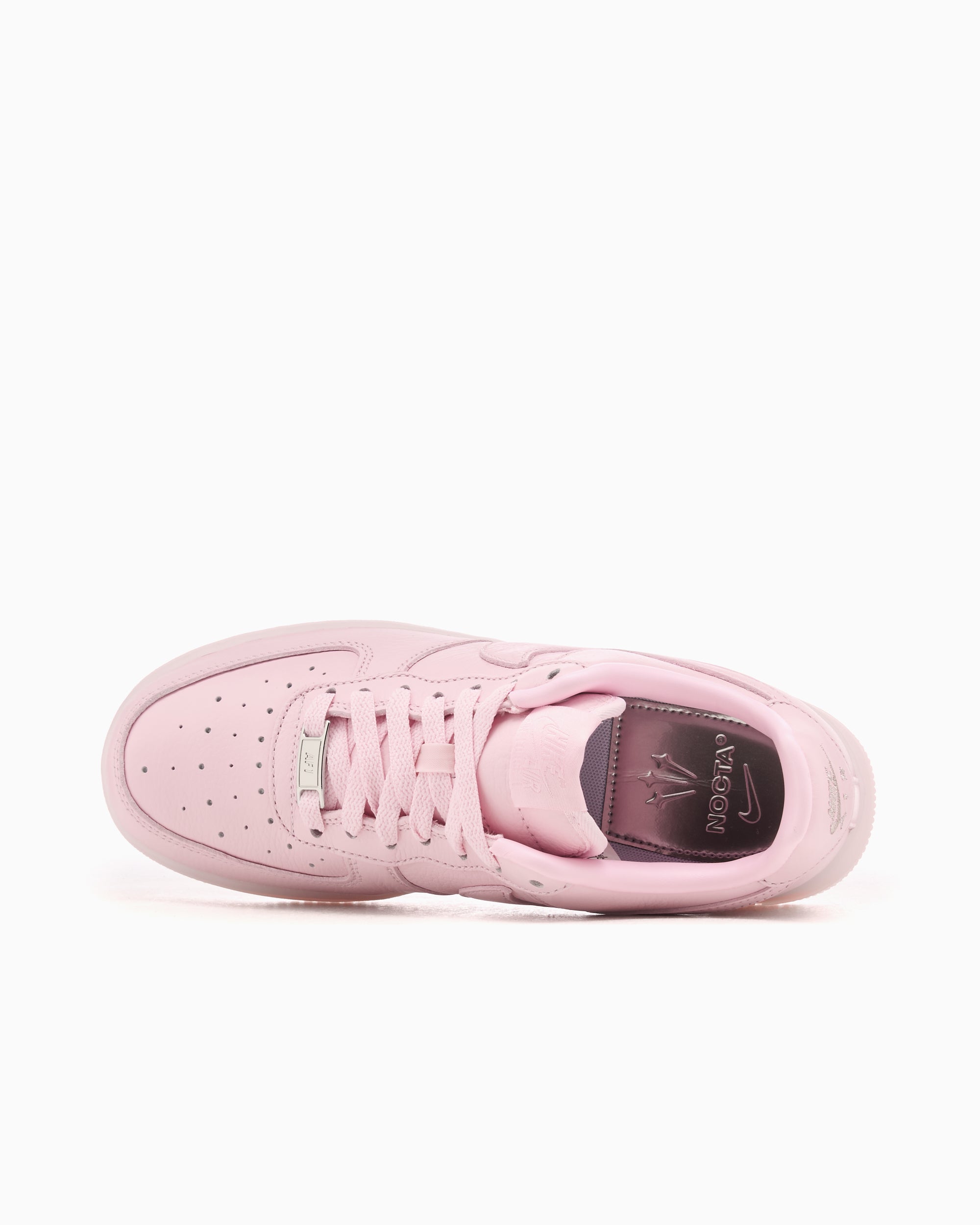 sneakers-nike-x-drake-nocta-