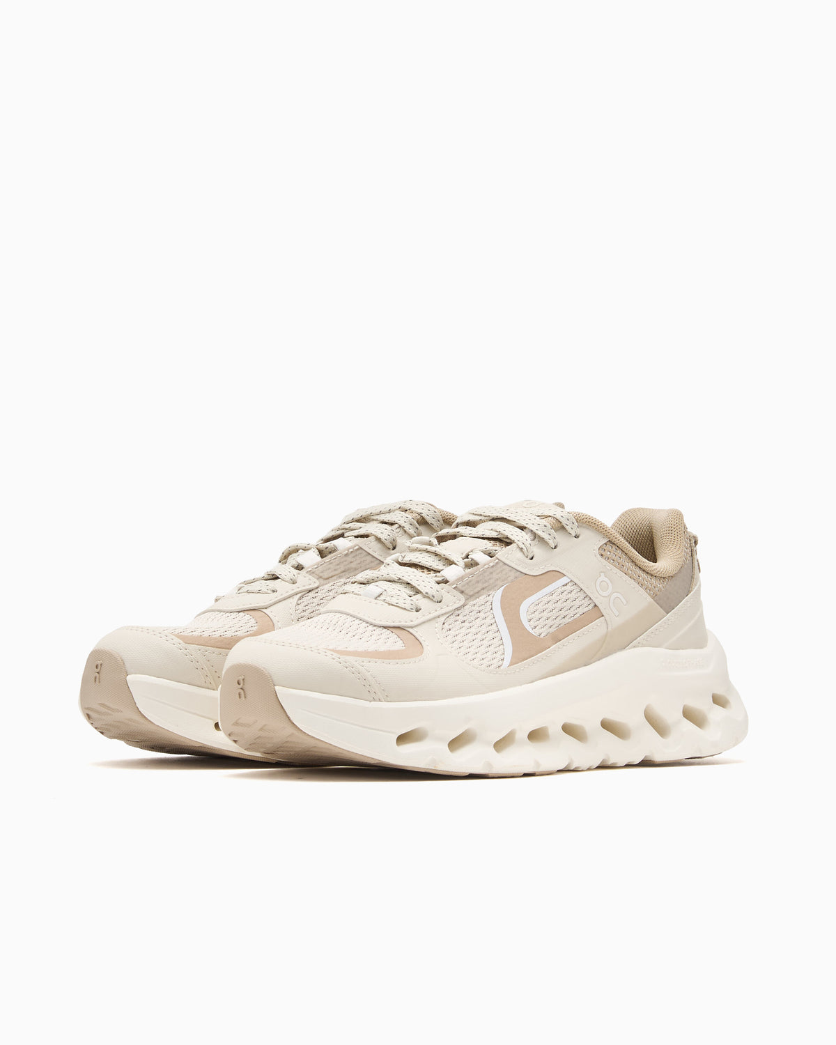 Sneakers On Women's Cloudtilt Arc - 3WG30315224