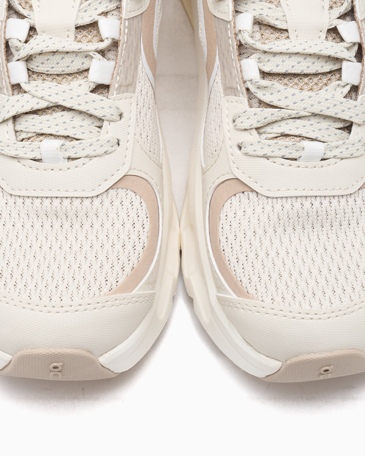 Sneakers On Women's Cloudtilt Arc - 3WG30315224