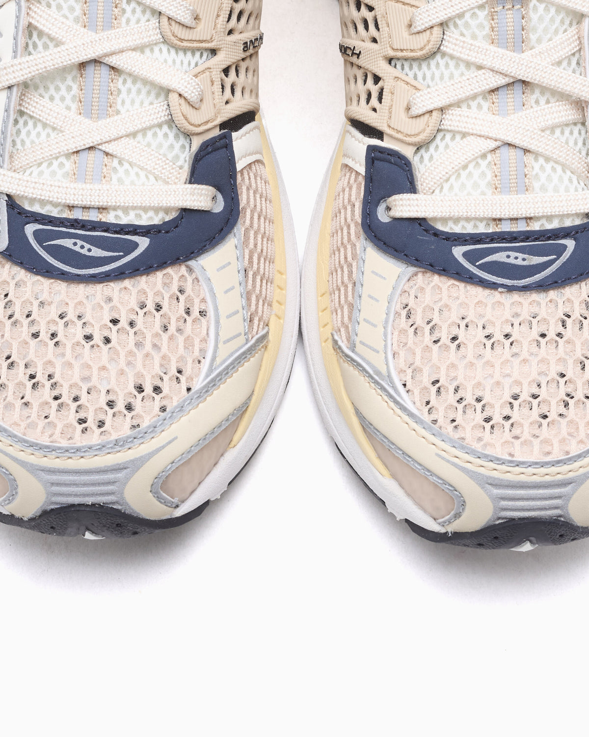 Sneakers Saucony x Highsnobiety Progrid Paramount - S101939-1001