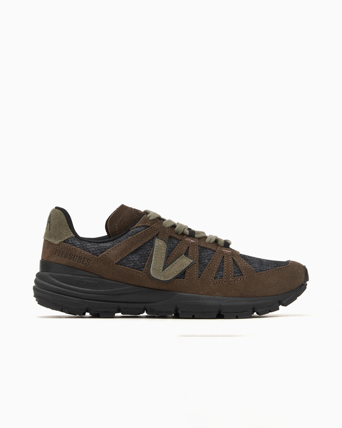 Sneakers Veja x Pleasures Salar Vibram - CQ1822371B