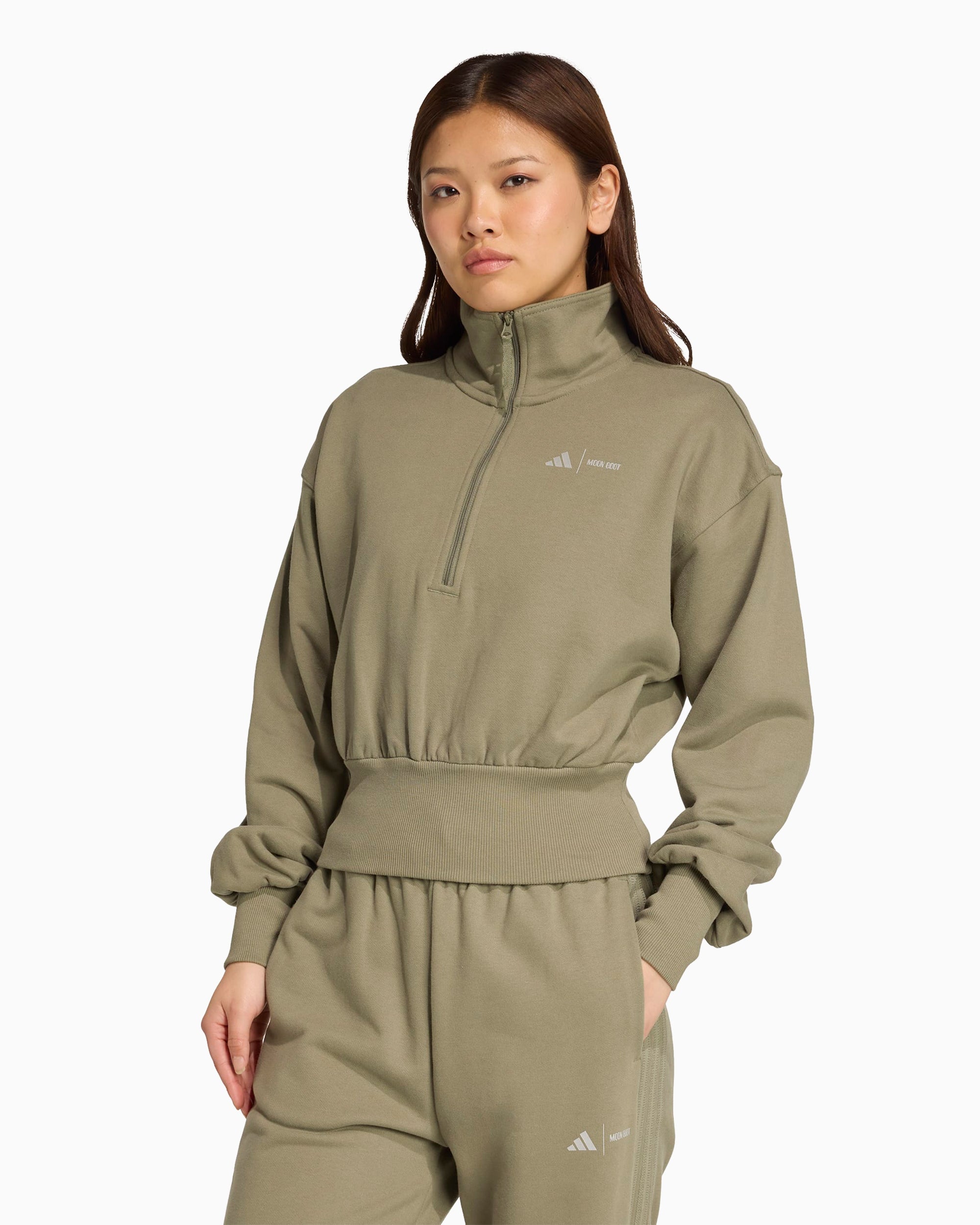 Sweatshirts adidas Originals x Moon Boot LEGGRN Crop Women's Half Zip Sweatshirt - JM1101