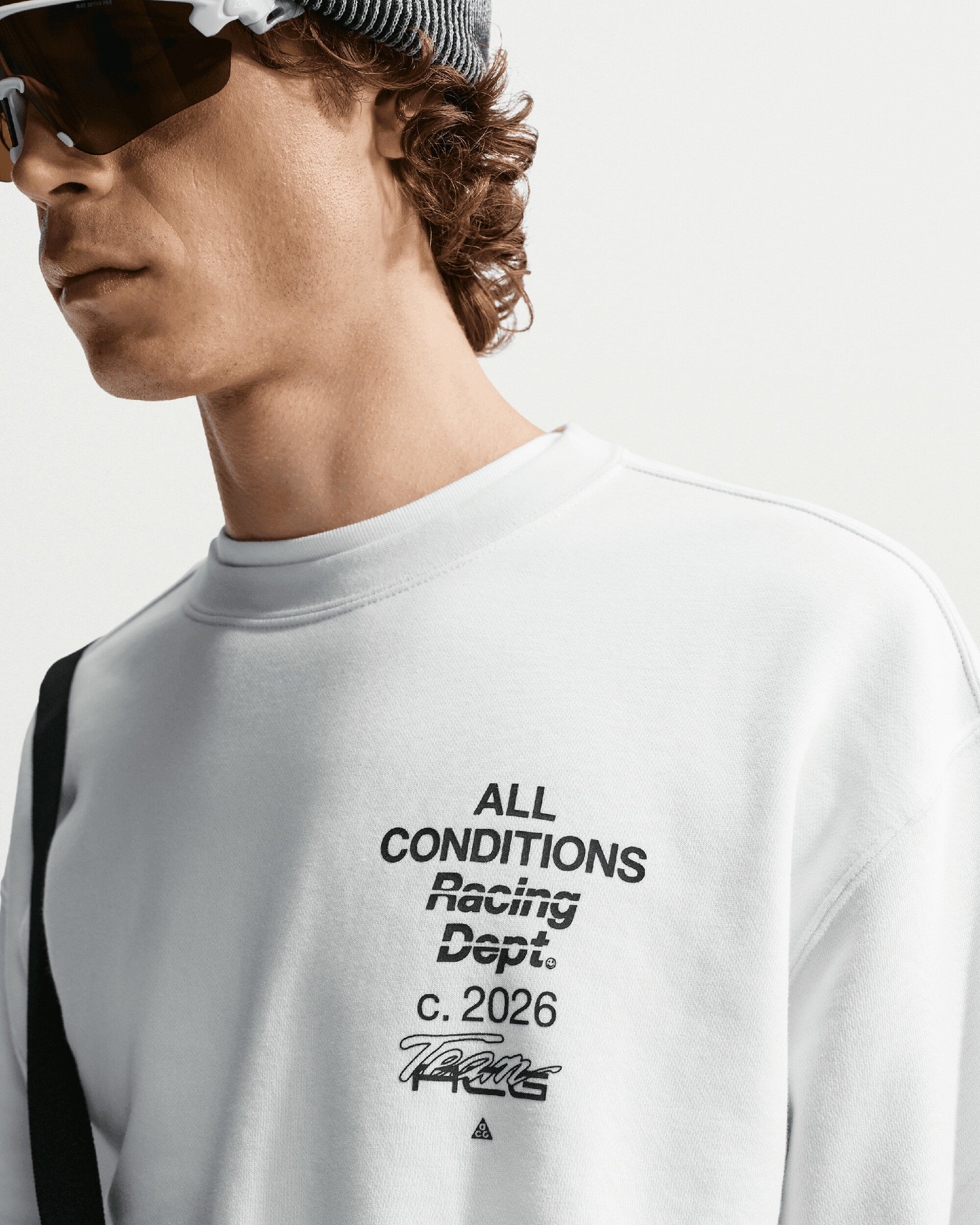Sweatshirts Nike ACG "Tuff Fleece" Graphic Relaxed Men's Sweatshirt - IU8162-121
