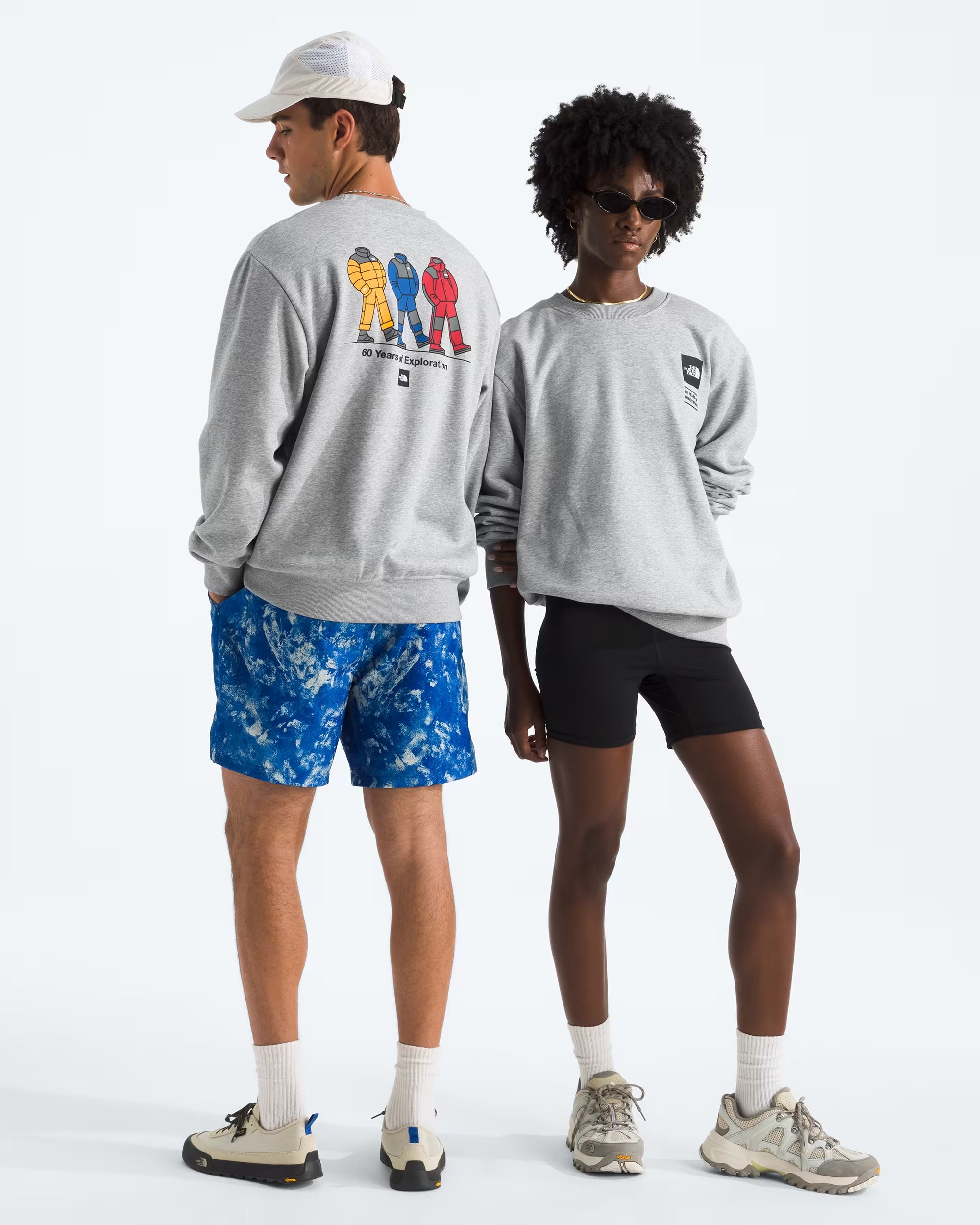 Sweatshirts The North Face Celebration Graphic Relaxed Unisex Sweatshirt - NF0A8GATDYX1