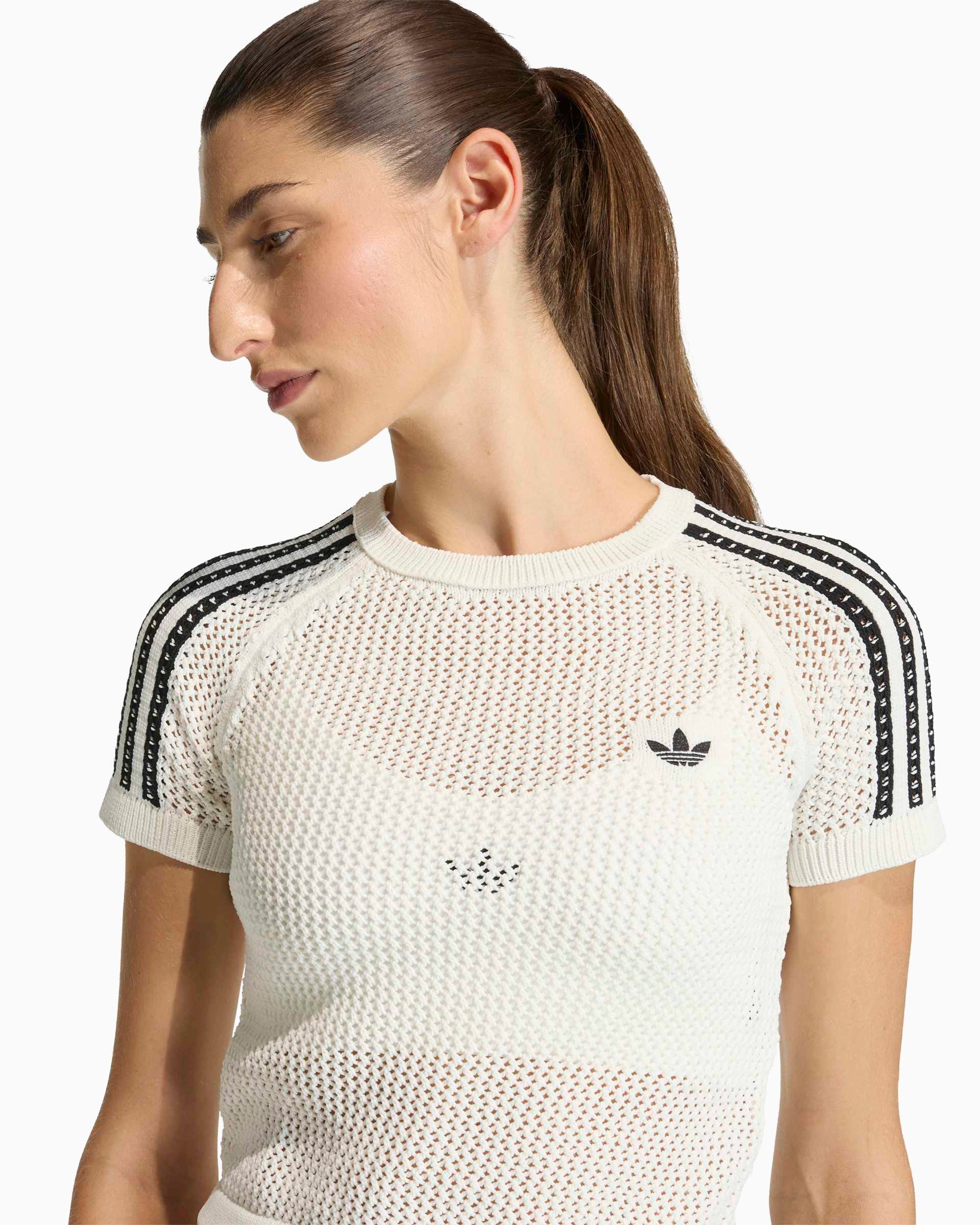 T-Shirts adidas Originals Knitted Crochet Cali Logo Crop Women's T-Shirt - KE0200