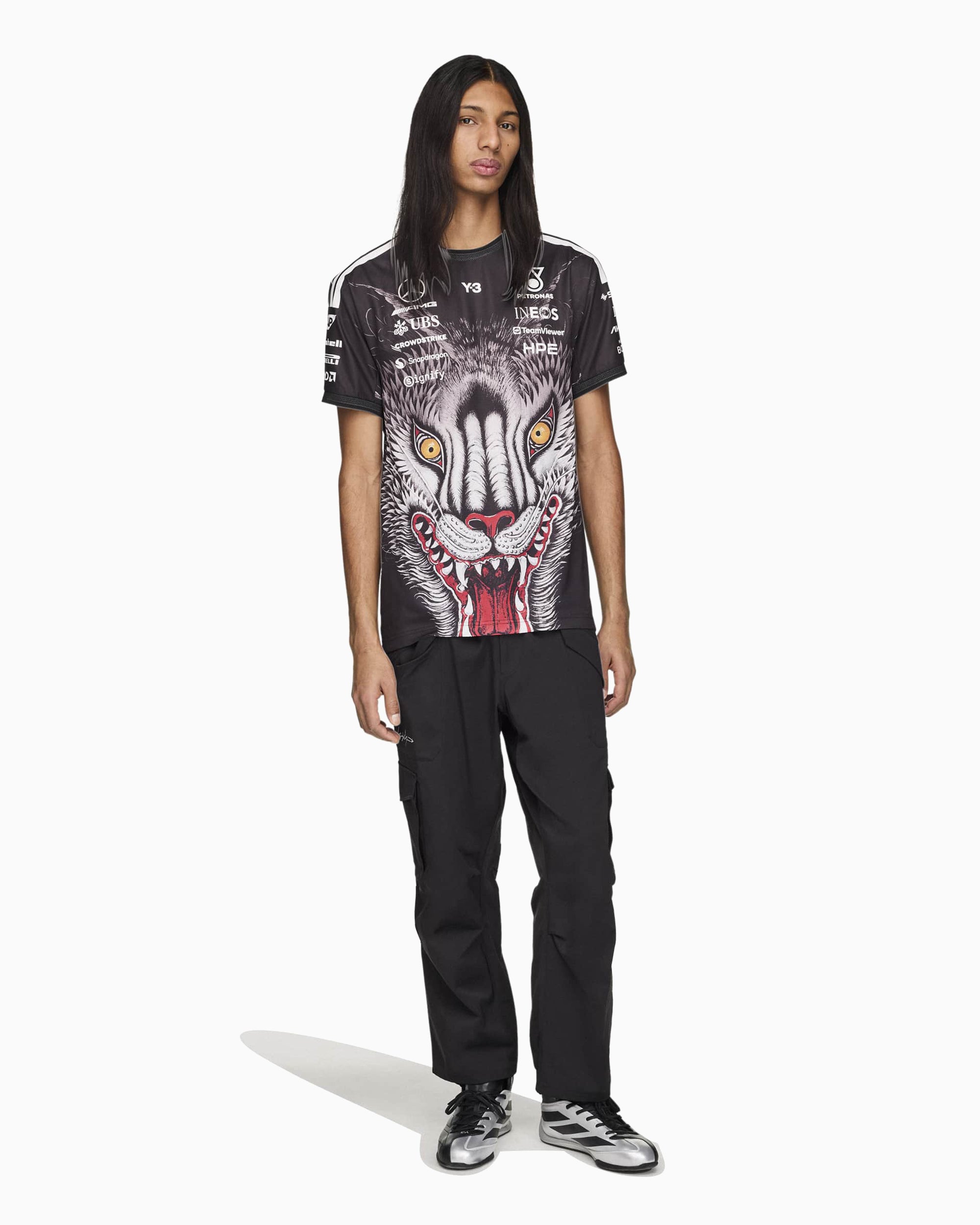 T-Shirts adidas Y-3 x Mercedes AMG Petronas Team F1 "Driver" Graphic Unisex T-Shirt - KT2226