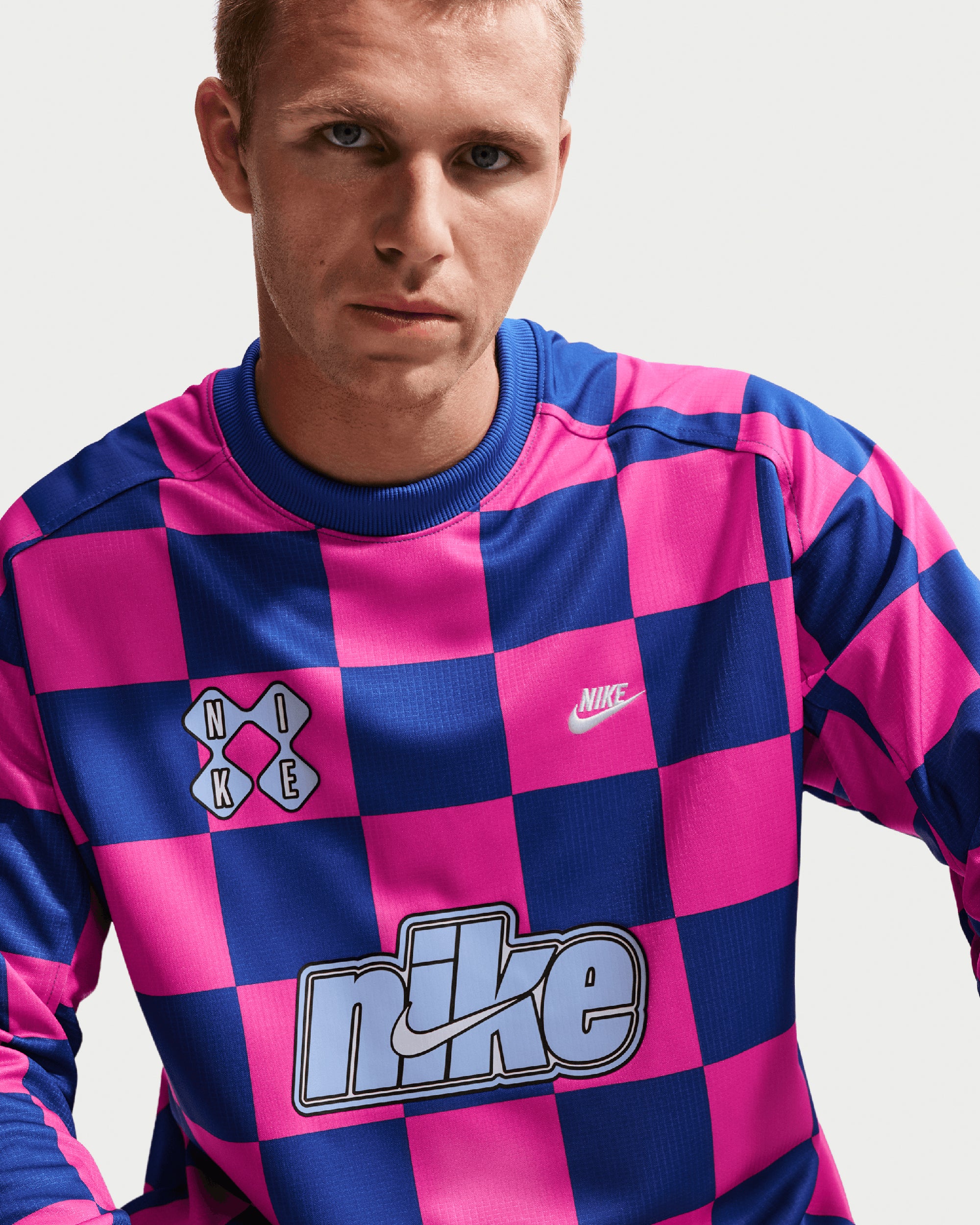 T-Shirts Nike Sportswear Club Goalie Plaid Long-Sleeved Relaxed Men's Jersey T-Shirt - II4367-480