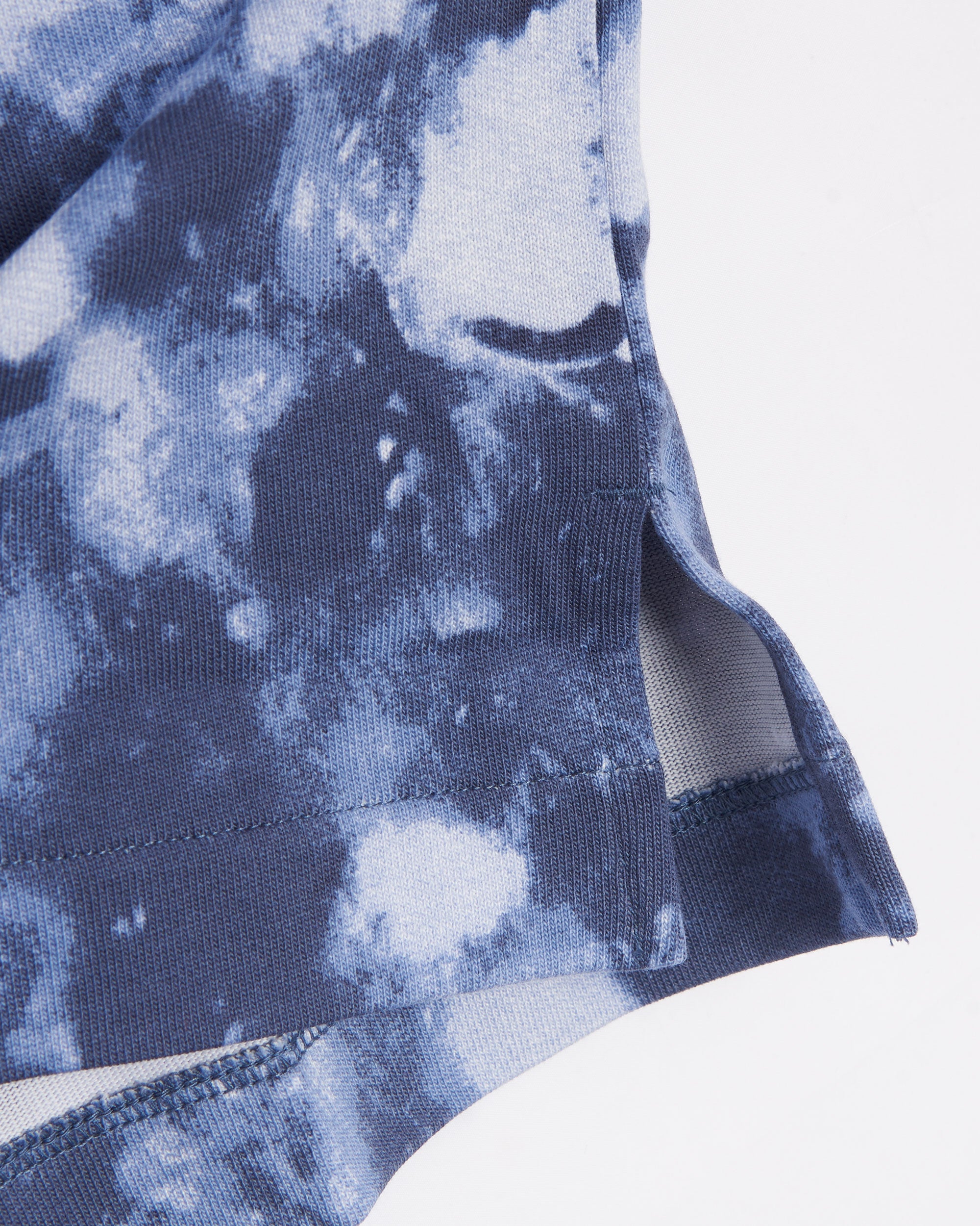 T-Shirts Nike Sportswear Women's Wave Dye Cropped T-Shirt Women's T-Shirt - DV7924-015