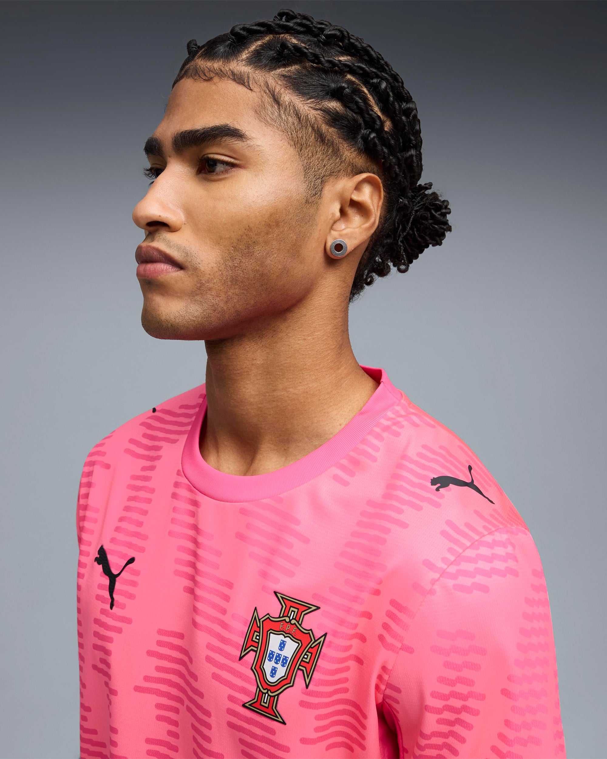 Puma x Salehe Bembury x Portugal Goalkeeper met logo Jersey T-Shirt vo